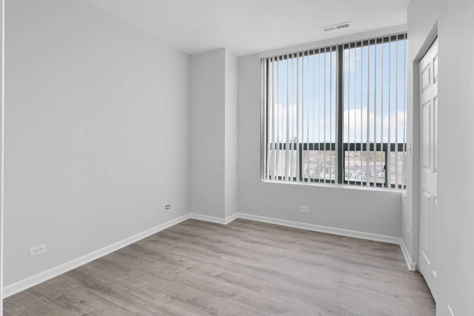 2451 W Howard St, ,  60645, USA 60645-unit#406-Chicago-IL