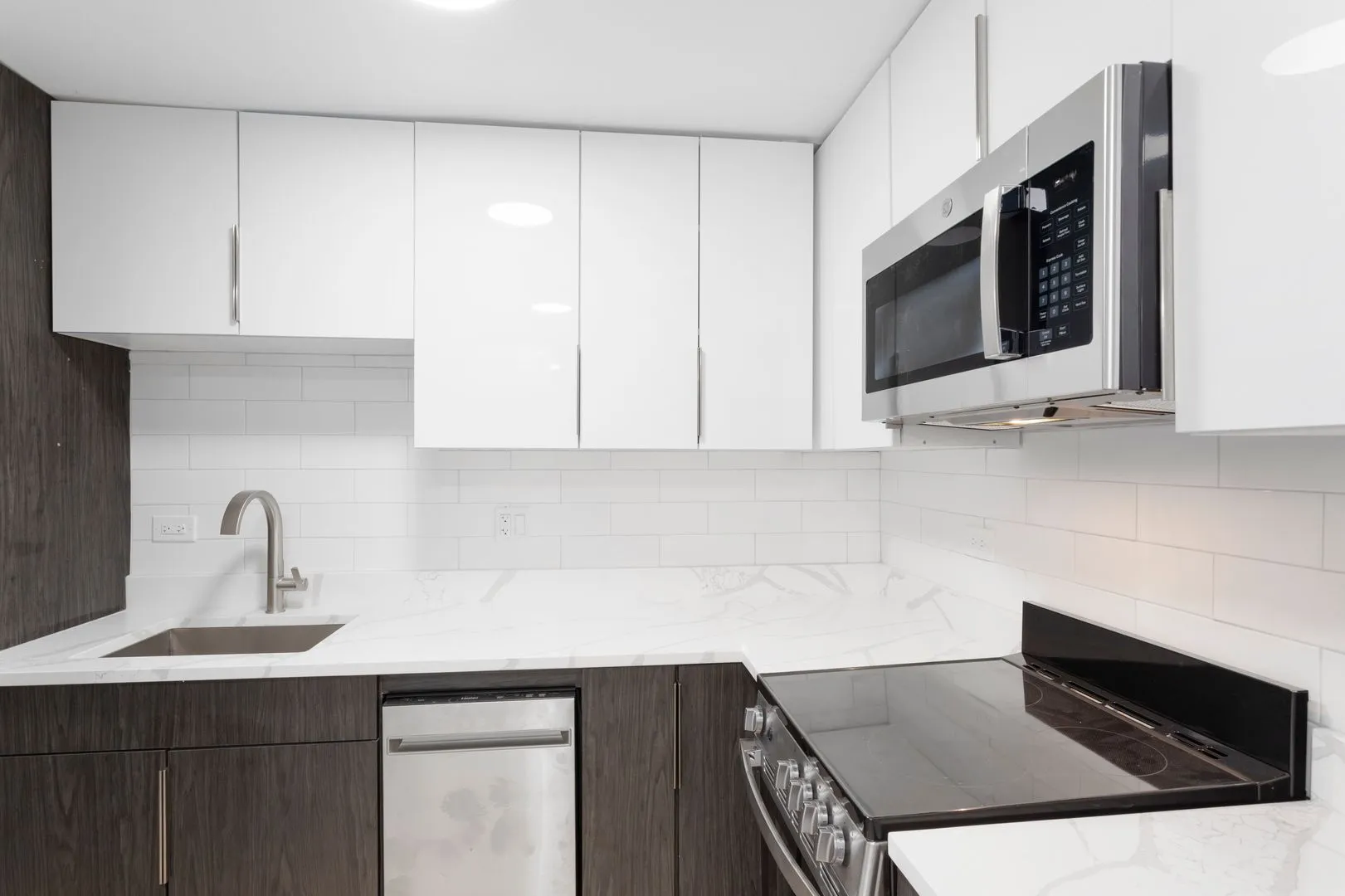 6026 N Winthrop Ave, ,  60660, USA 60660-unit#3C-Chicago-IL