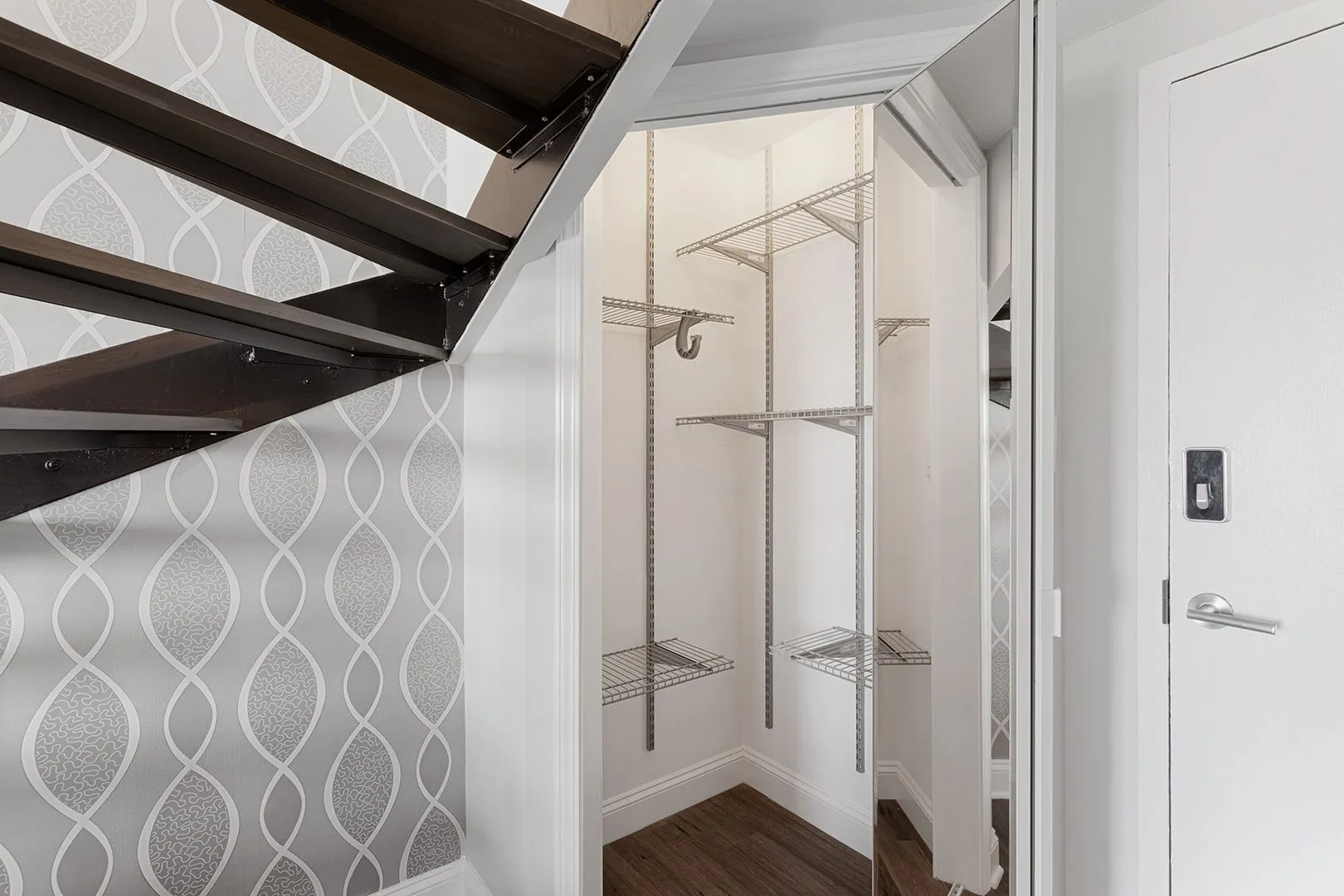 6166 N Sheridan Rd, ,  60660, USA 60660-unit#24L-Chicago-IL