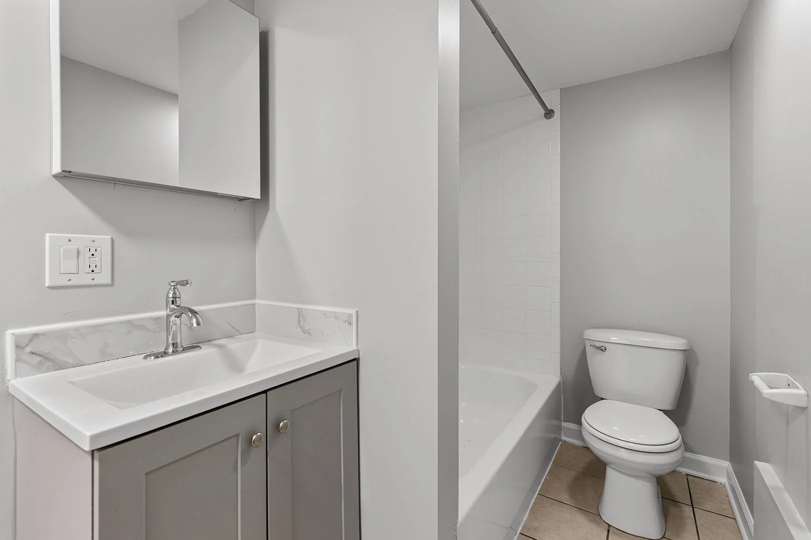6007 N Kenmore Ave, , 60660, USA 60660-unit#103-Chicago-IL