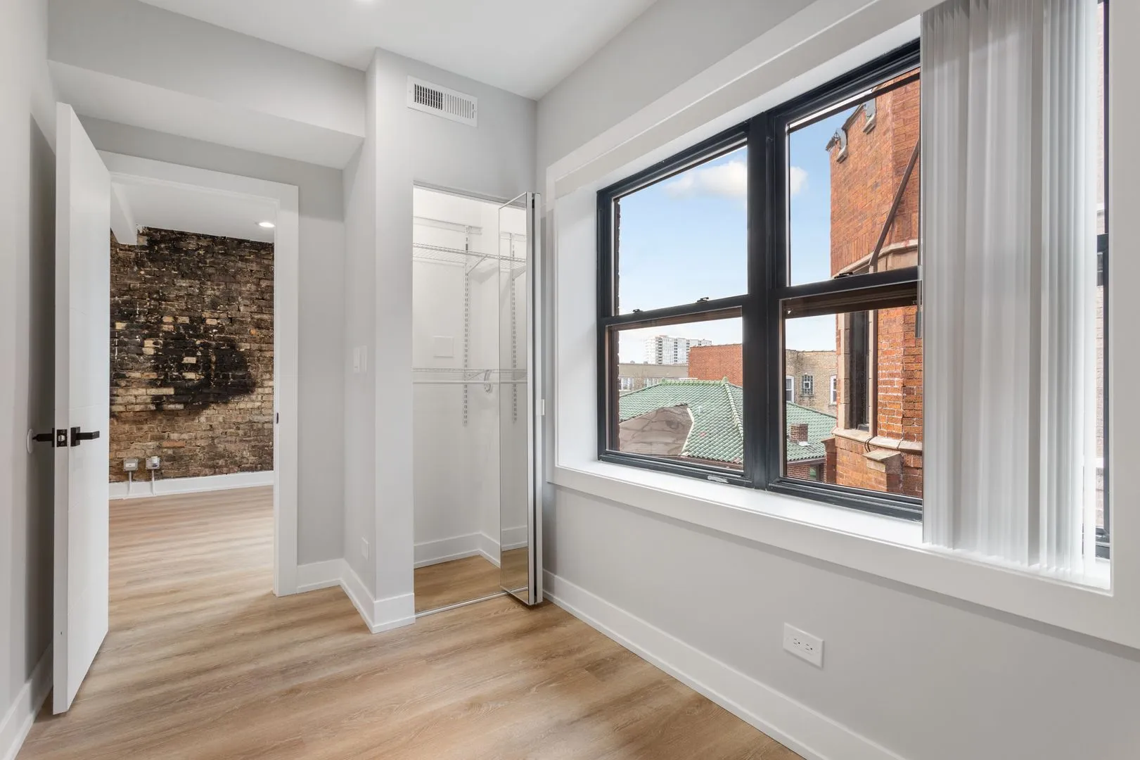 1554 W Juneway Terrace, ,  60626, USA 60626-unit#1R-Chicago-IL