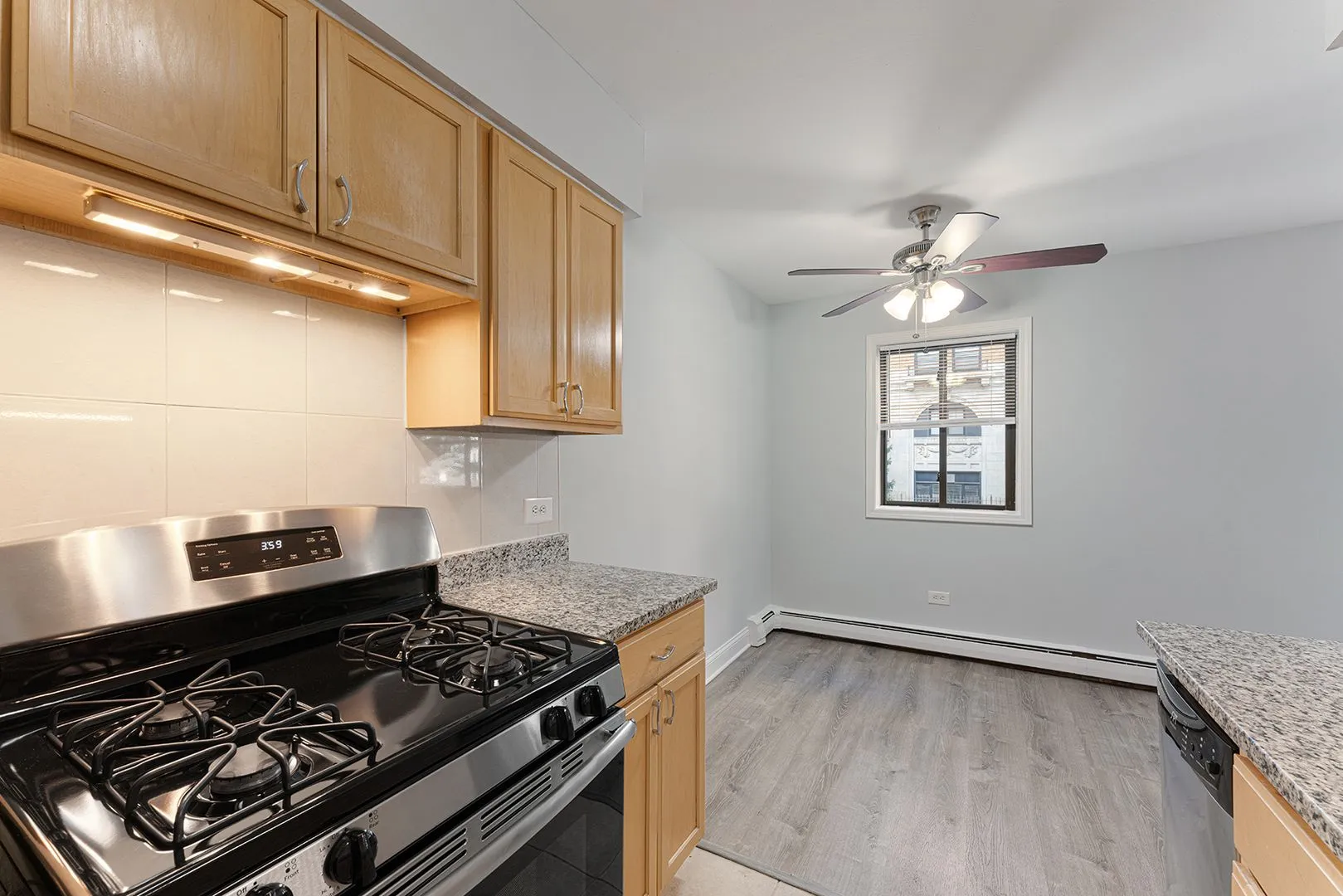 6201 N Kenmore Ave, ,  60660, USA 60660-unit#201-Chicago-IL