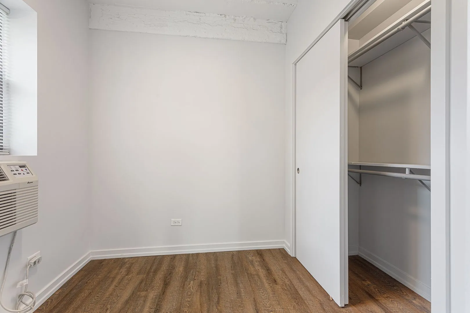 5718 N Winthrop Ave, , 60660, USA 60660-unit#402-Chicago-IL