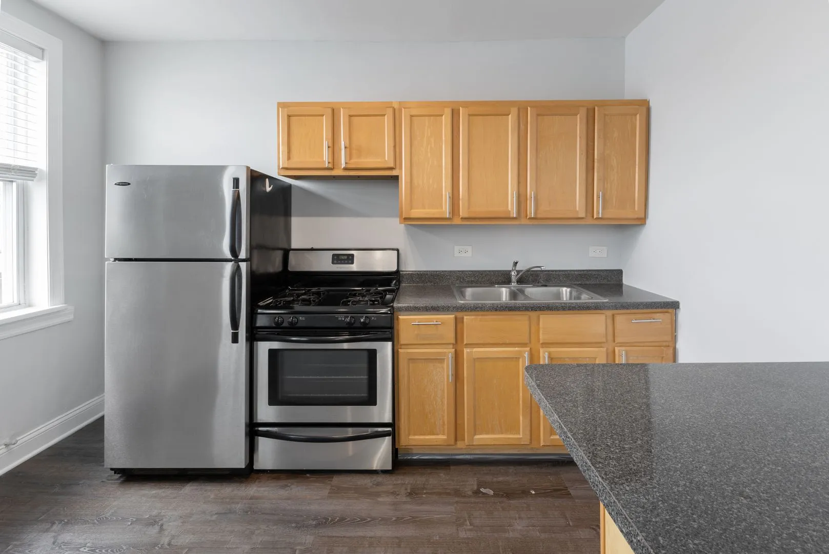 5860 N Kenmore Ave, , 60660, USA 60660-unit#405-Chicago-IL