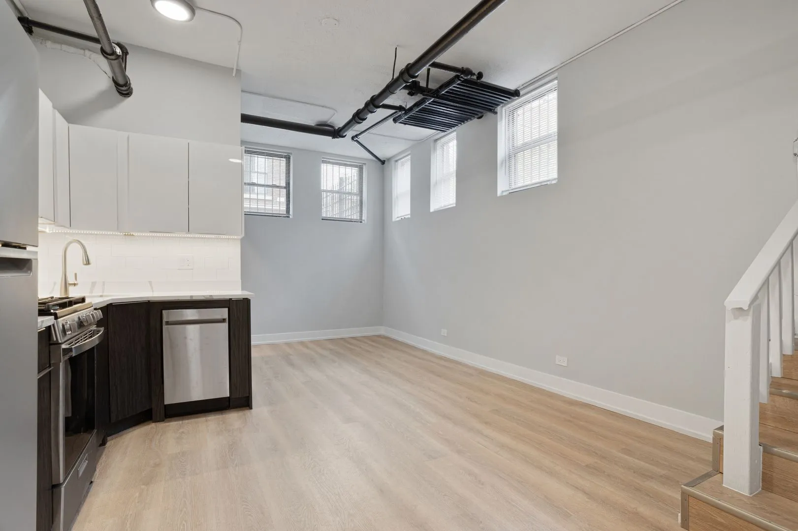 1649 W Jonquil Terrace, ,  60626, USA 60626-unit#GW-Chicago-IL
