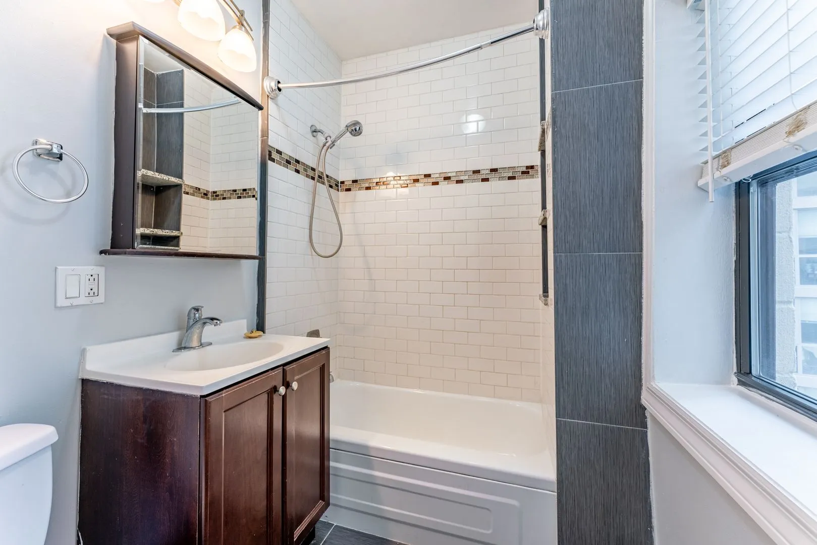 4520 N Clarendon Ave, ,  60613, USA 60640-unit#504-Chicago-IL