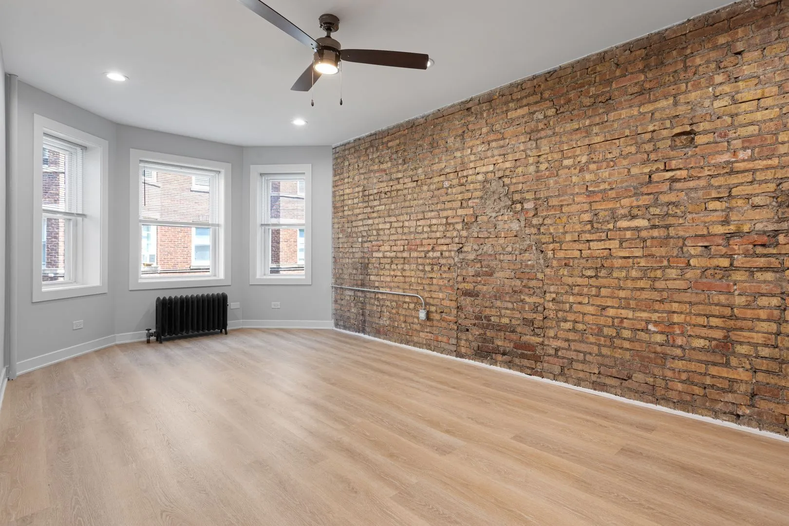 7381 N Damen Ave, , 60645, USA 60645-unit#1E-Chicago-IL