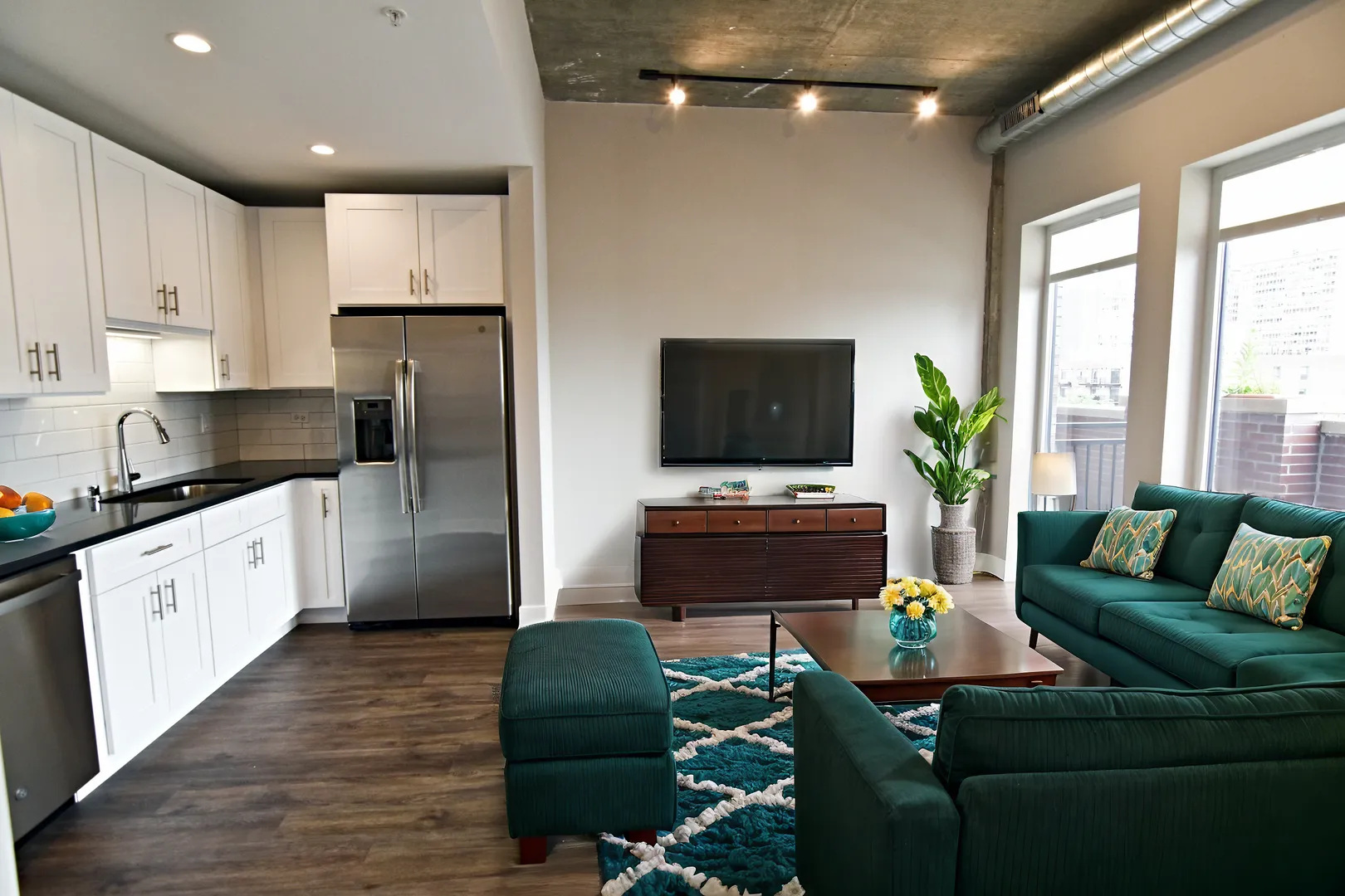 N Broadway, , , USA IL-unit#3833-718-Chicago-IL