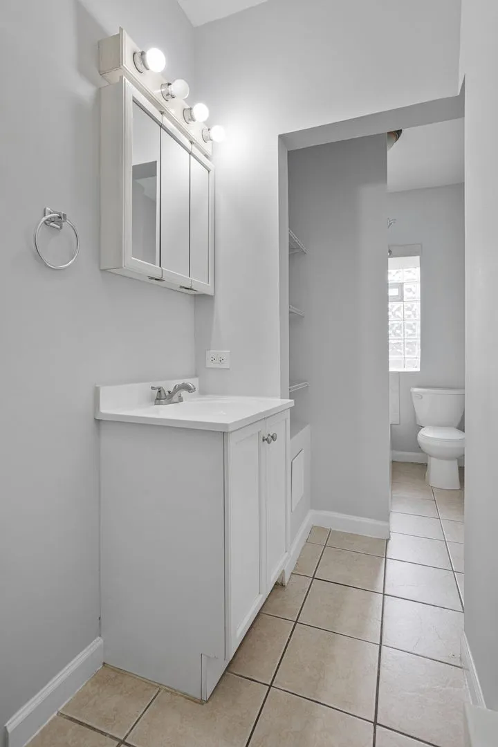 4555 Malden St, ,  60640, USA 60640-unit#212-Chicago-IL