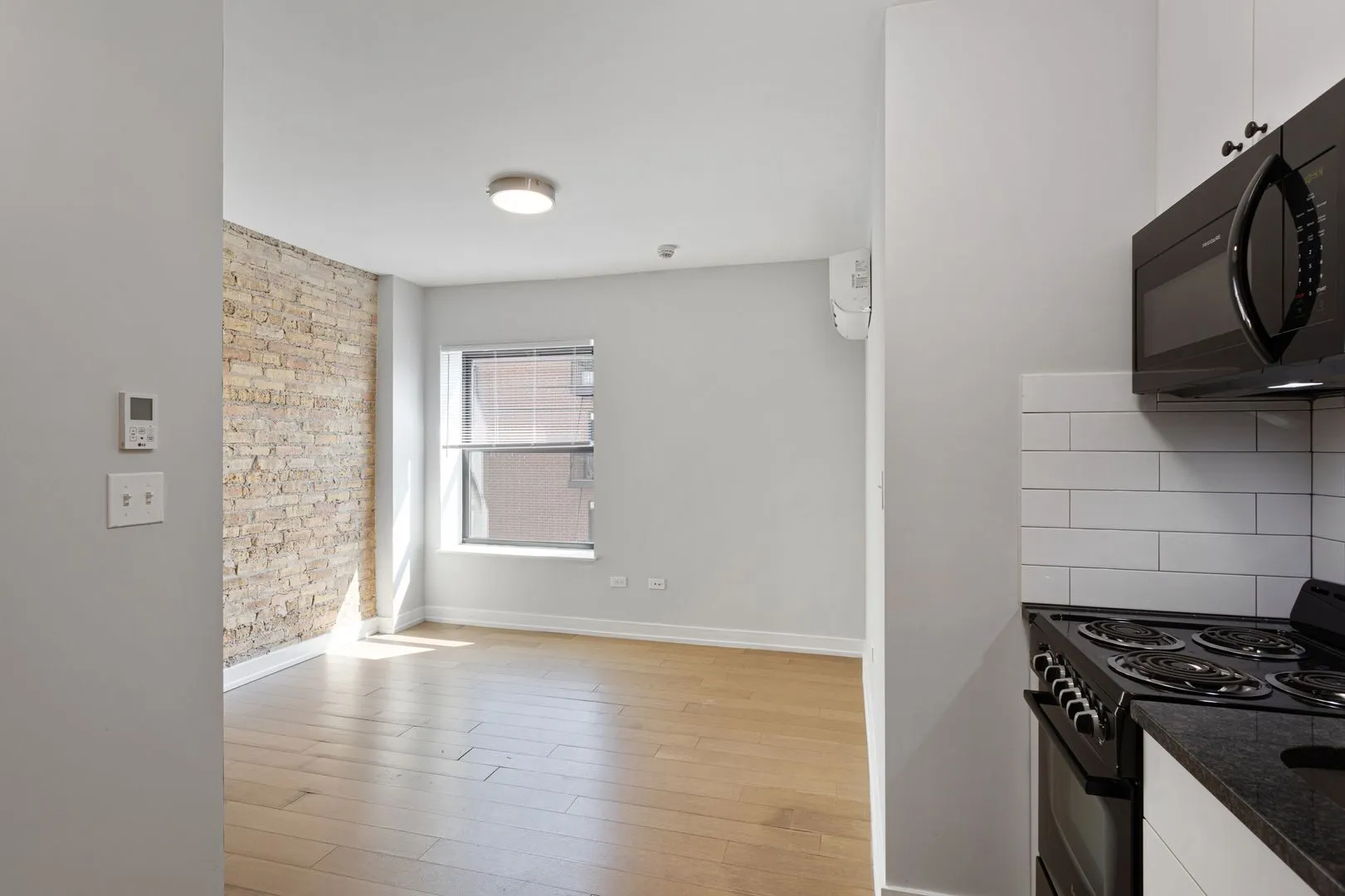 6019 N Winthrop Ave, , 60660, USA 60660-unit#409-Chicago-IL