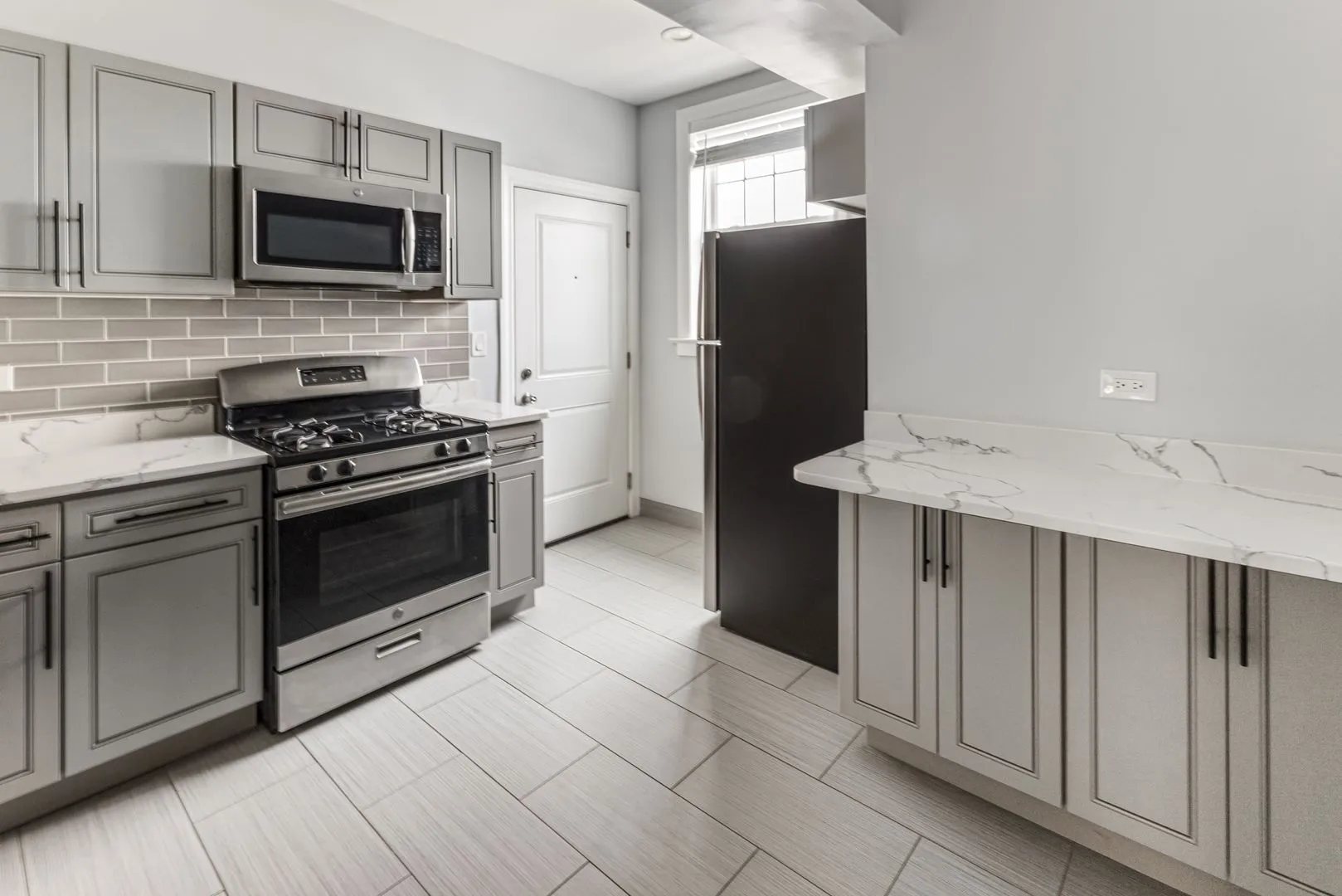1112 W Glenlake Ave, ,  60660, USA 60660-unit#3RD FLOOR-Chicago-IL