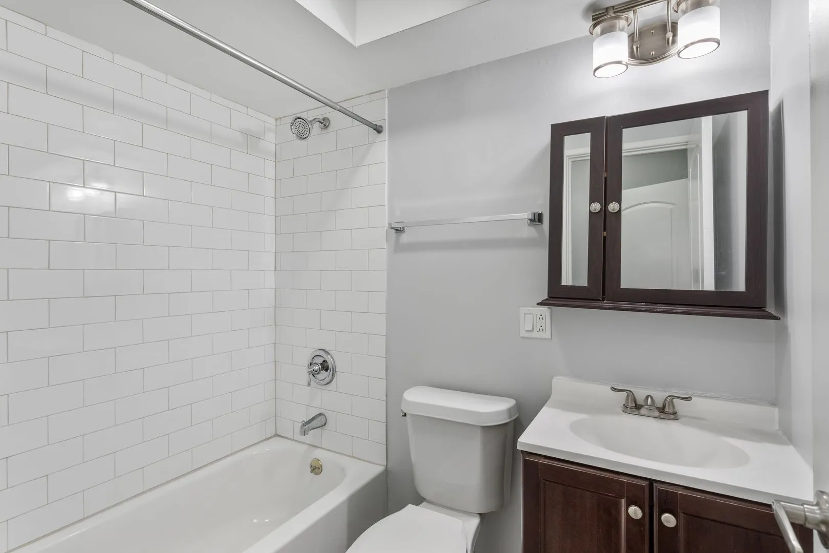 5534 N Kenmore Ave, ,  60640, USA 60640-unit#504-Chicago-IL