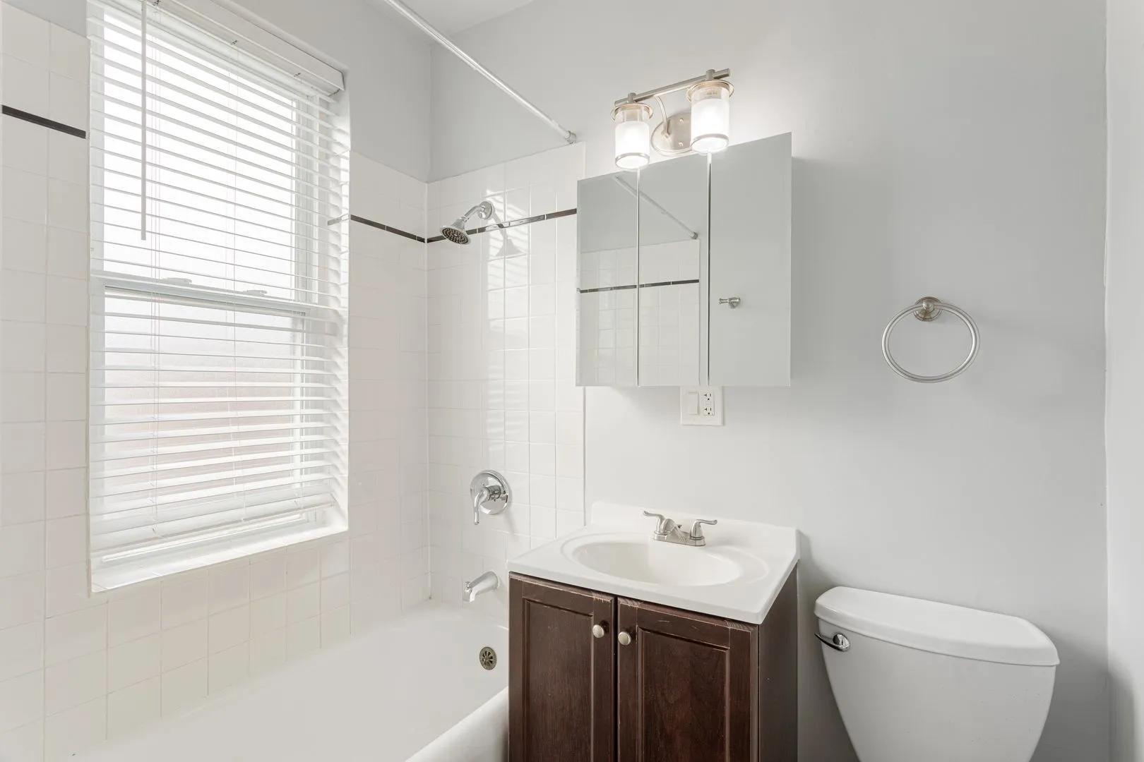 5860 N Kenmore Ave, , 60660, USA 60660-unit#312-Chicago-IL