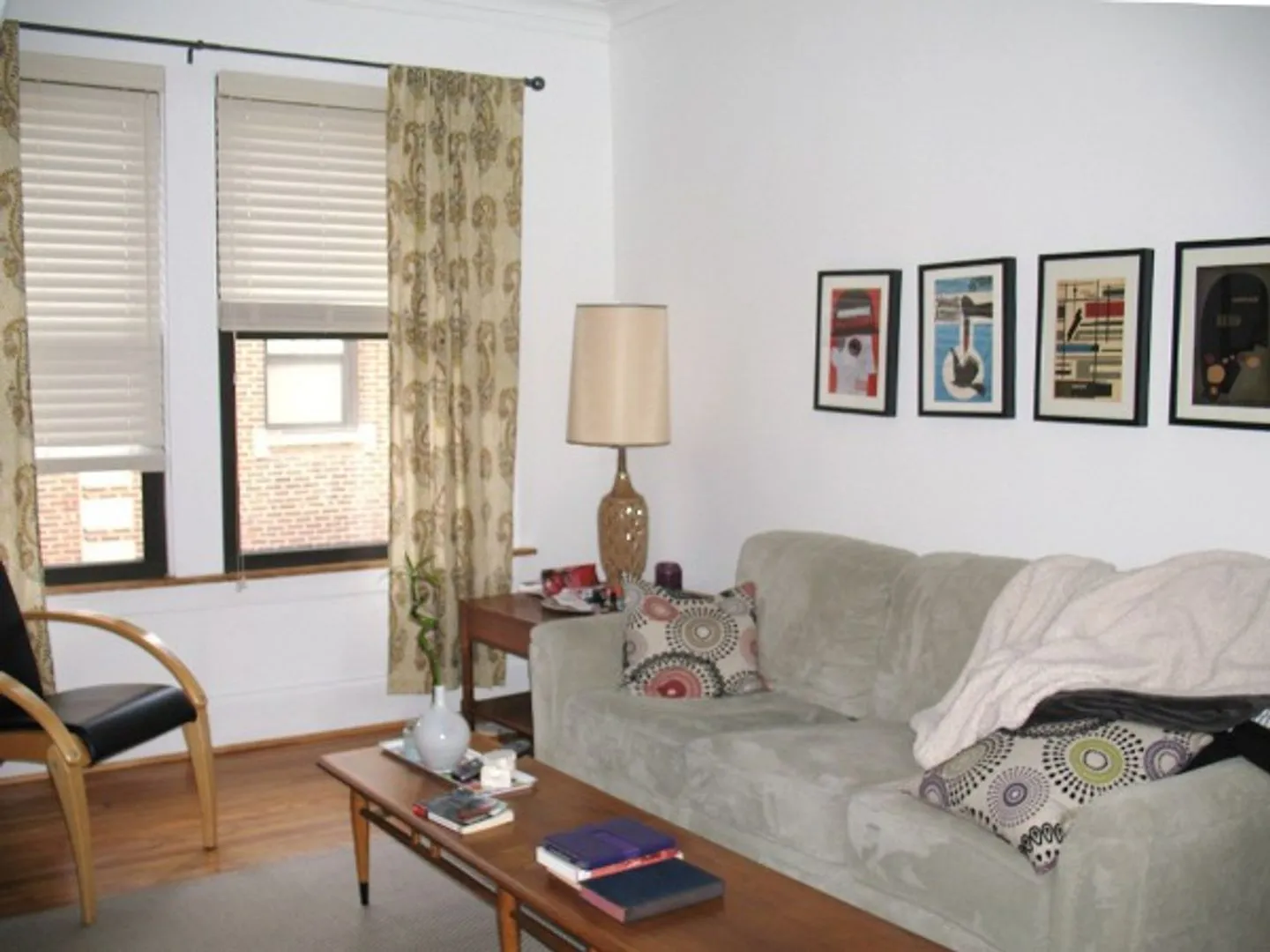 921 W Oakdale Ave, , 60657, USA 60657-unit#1B-Chicago-IL