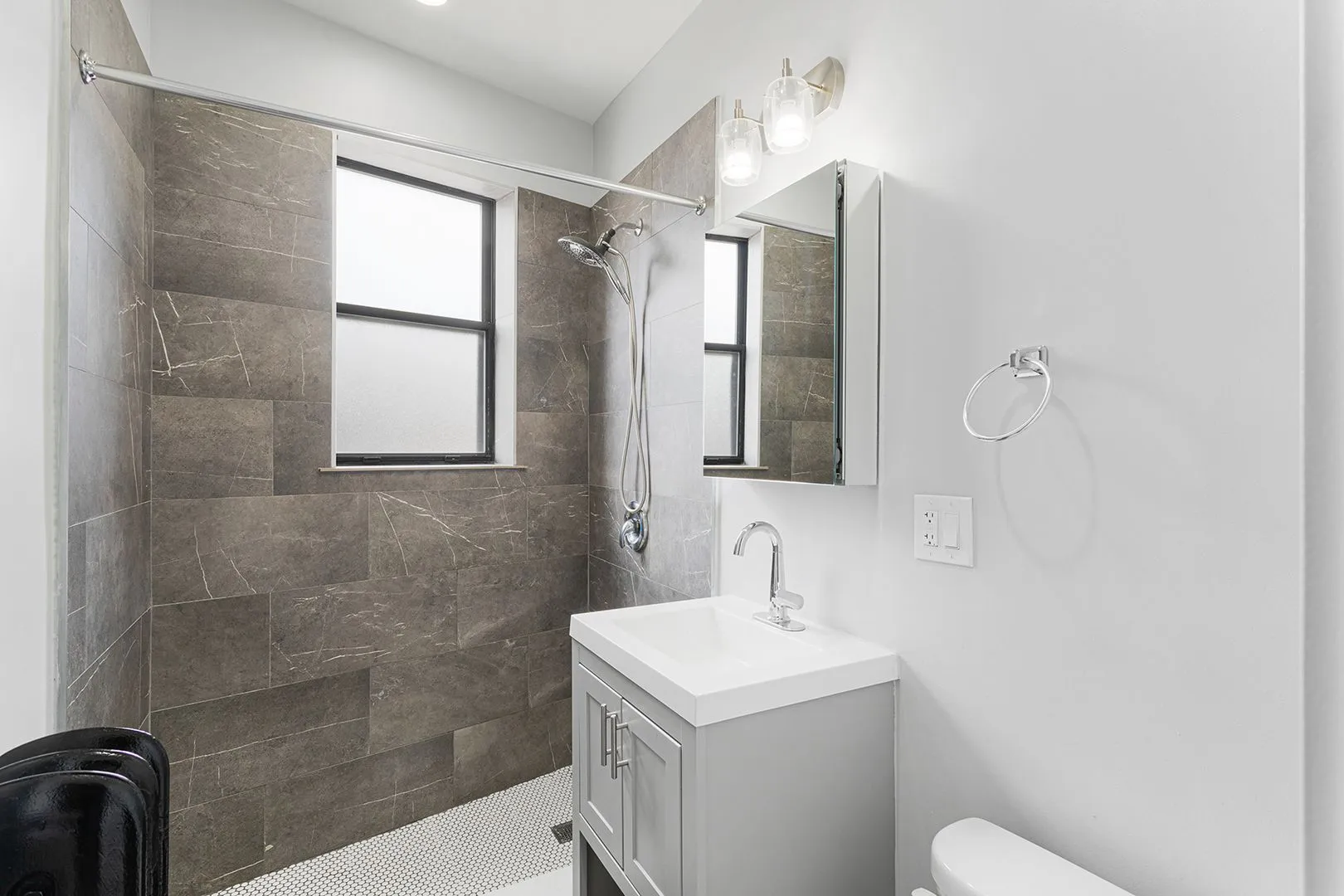 7622 N Eastlake Terrace, ,  60626, USA 60626-unit#2A-Chicago-IL