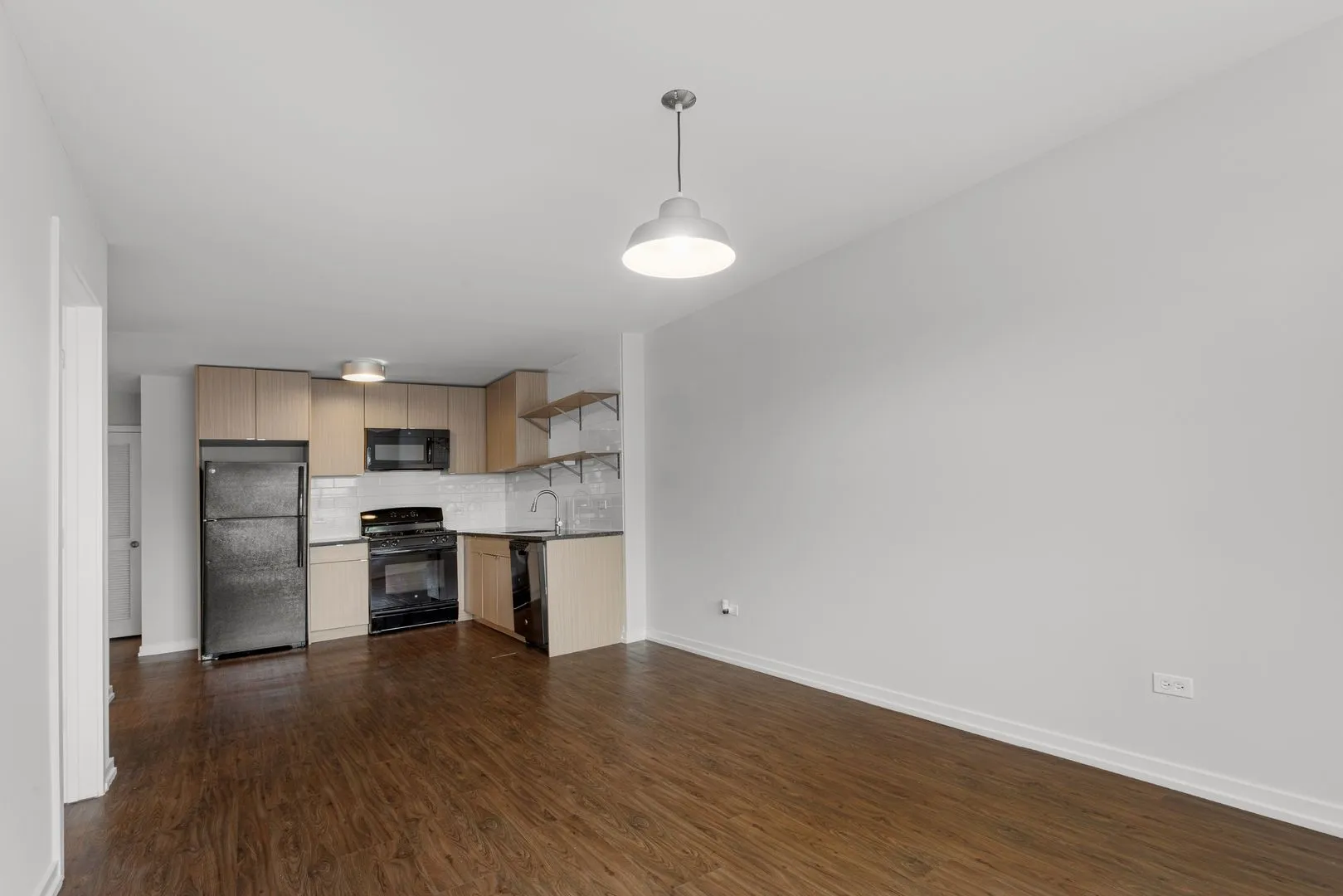 6134 N Kenmore Ave, ,  60660, USA 60660-unit#310-Chicago-IL