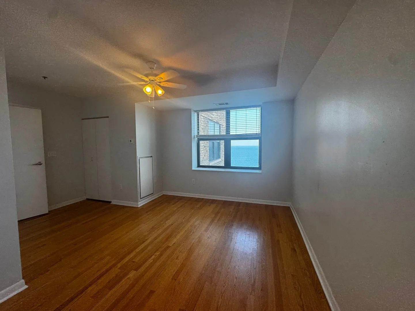 1337 W Fargo Ave, ,  60626, USA 60626-unit#401-Chicago-IL