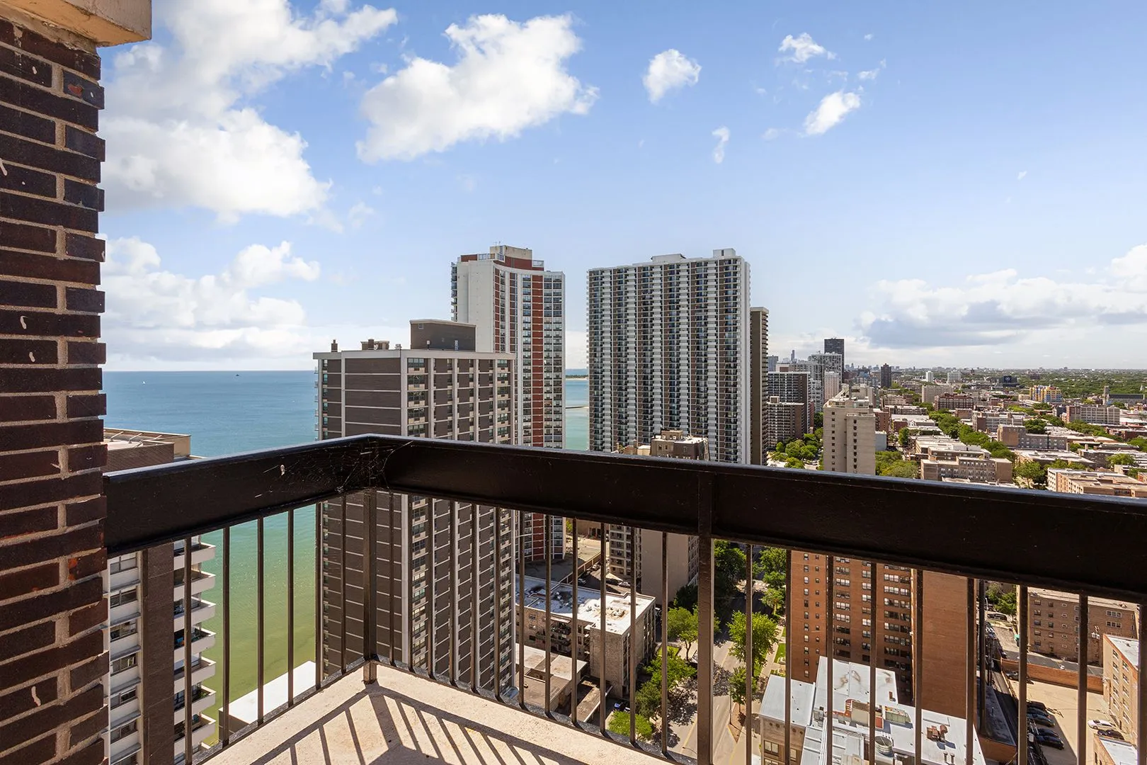 6166 N Sheridan Rd, ,  60660, USA 60660-unit#28K-Chicago-IL