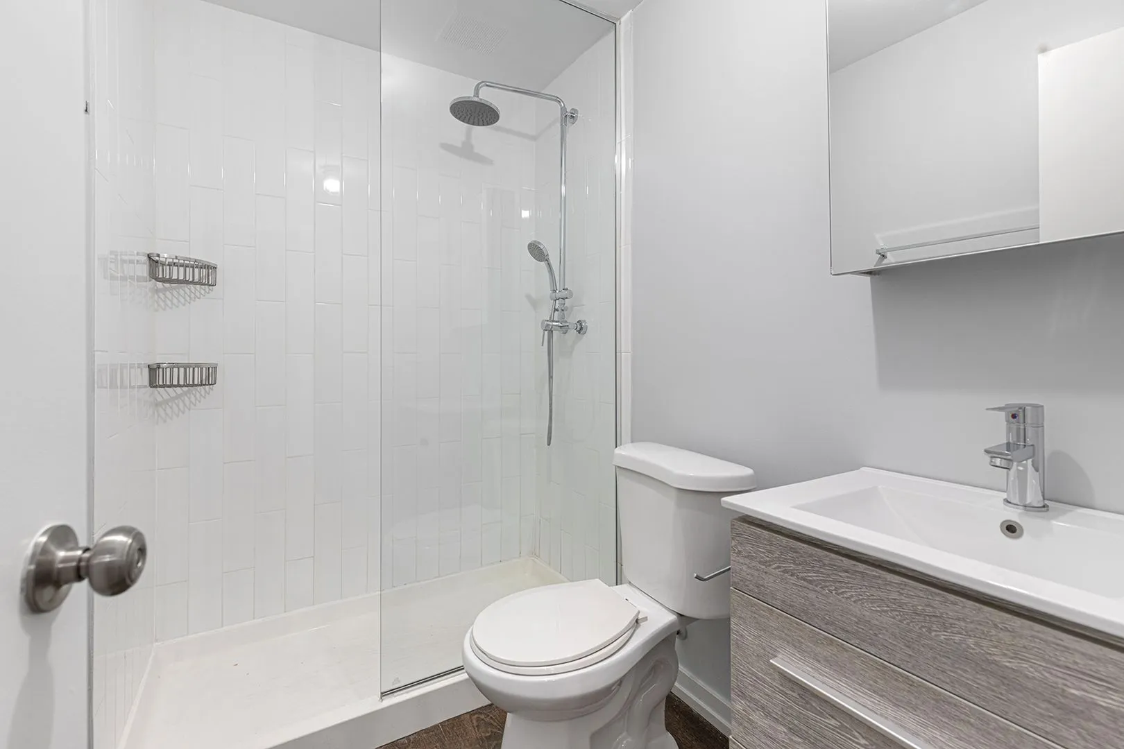 5718 N Winthrop Ave, ,  60660, USA 60660-unit#105-Chicago-IL