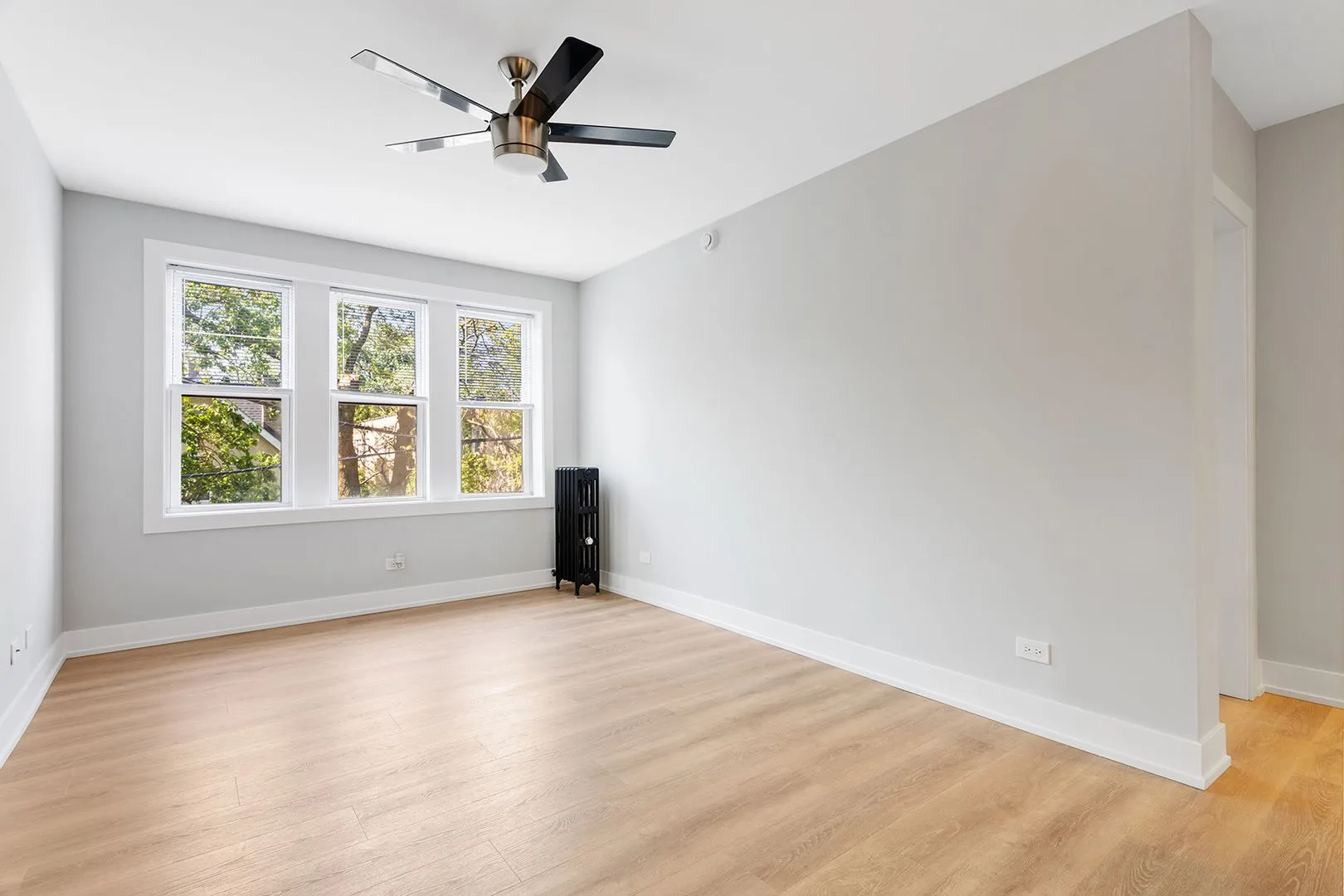 1521 W Sherwin Ave, , 60626, USA 60626-unit#307-Chicago-IL