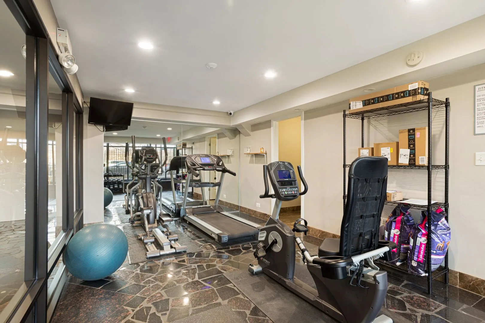 7616 N Marshfield Ave, , 60626, USA 60626-unit#406-Chicago-IL