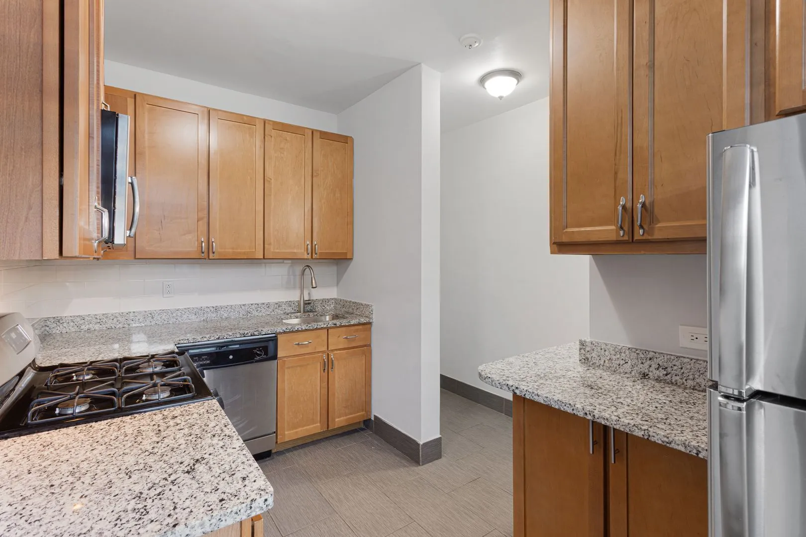 1110 W Glenlake Ave, , 60660, USA 60660-unit#1ST FLOOR-Chicago-IL