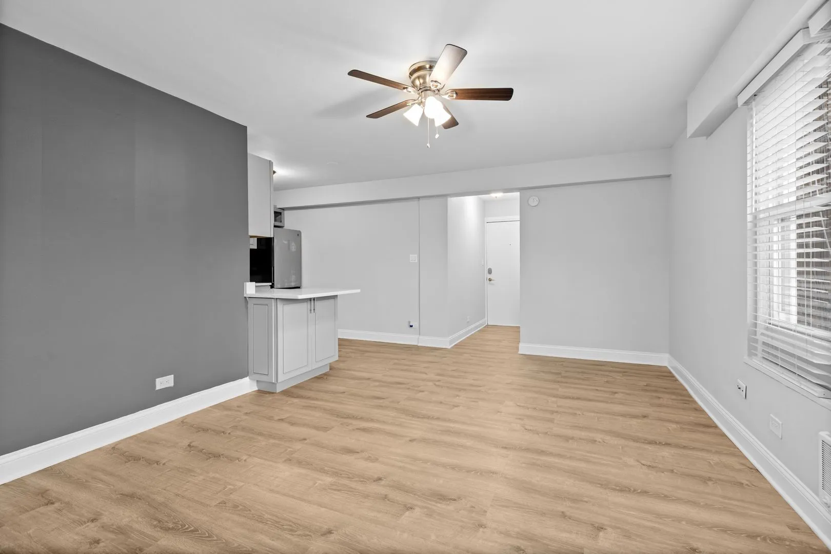 7710 N Sheridan Rd, ,  60626, USA 60626-unit#302-Chicago-IL