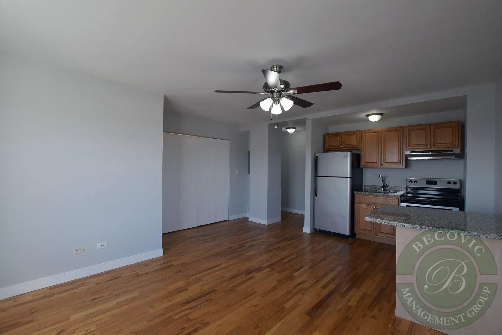 7450 N Greenview Ave, , 60626, USA 60626-unit#71-Chicago-IL