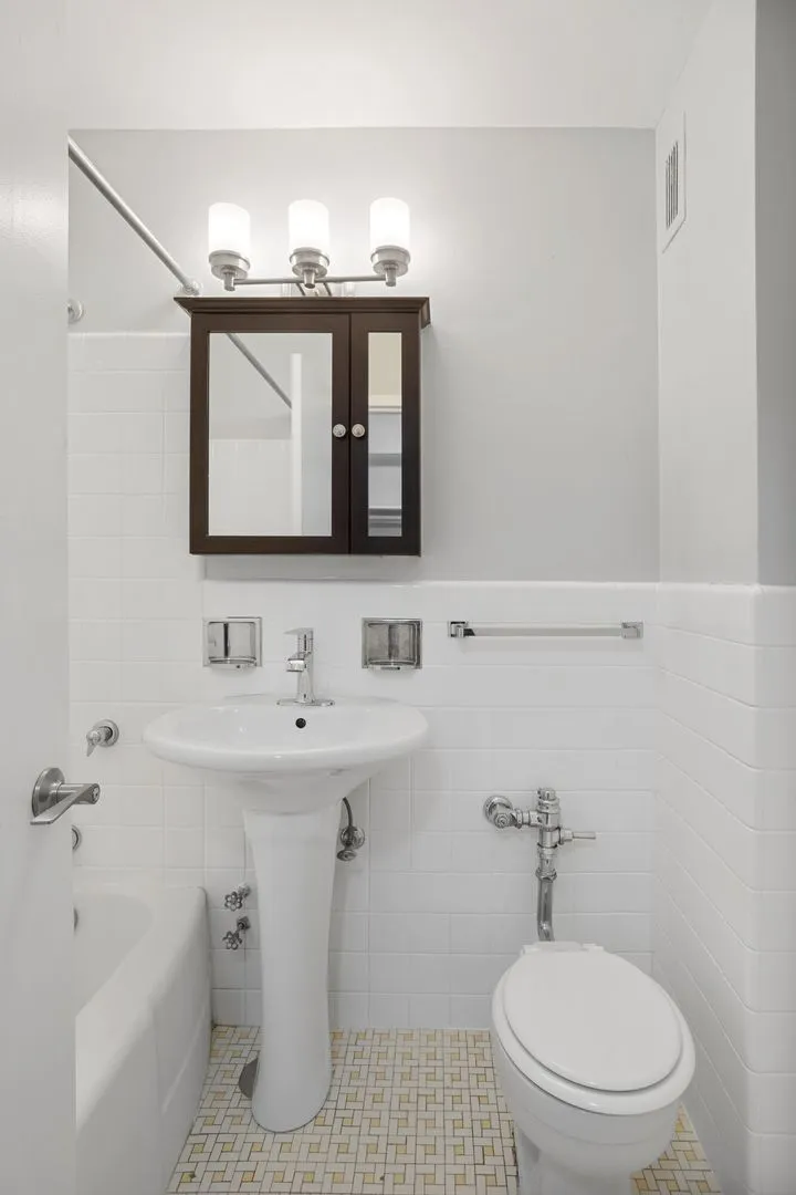 5858 N Sheridan Rd, ,  60660, USA 60660-unit#806-Chicago-IL