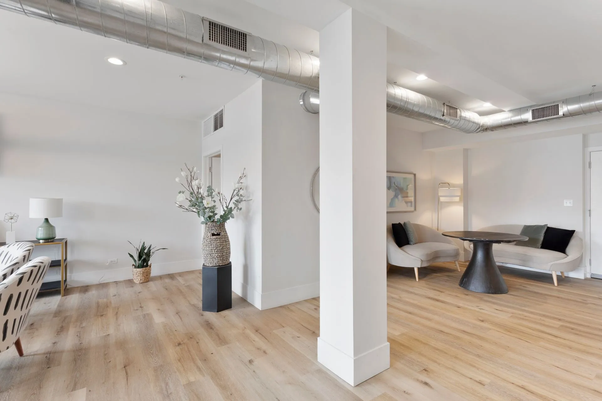 1531 W Howard St, ,  60626, USA 60626-unit#207-Chicago-IL