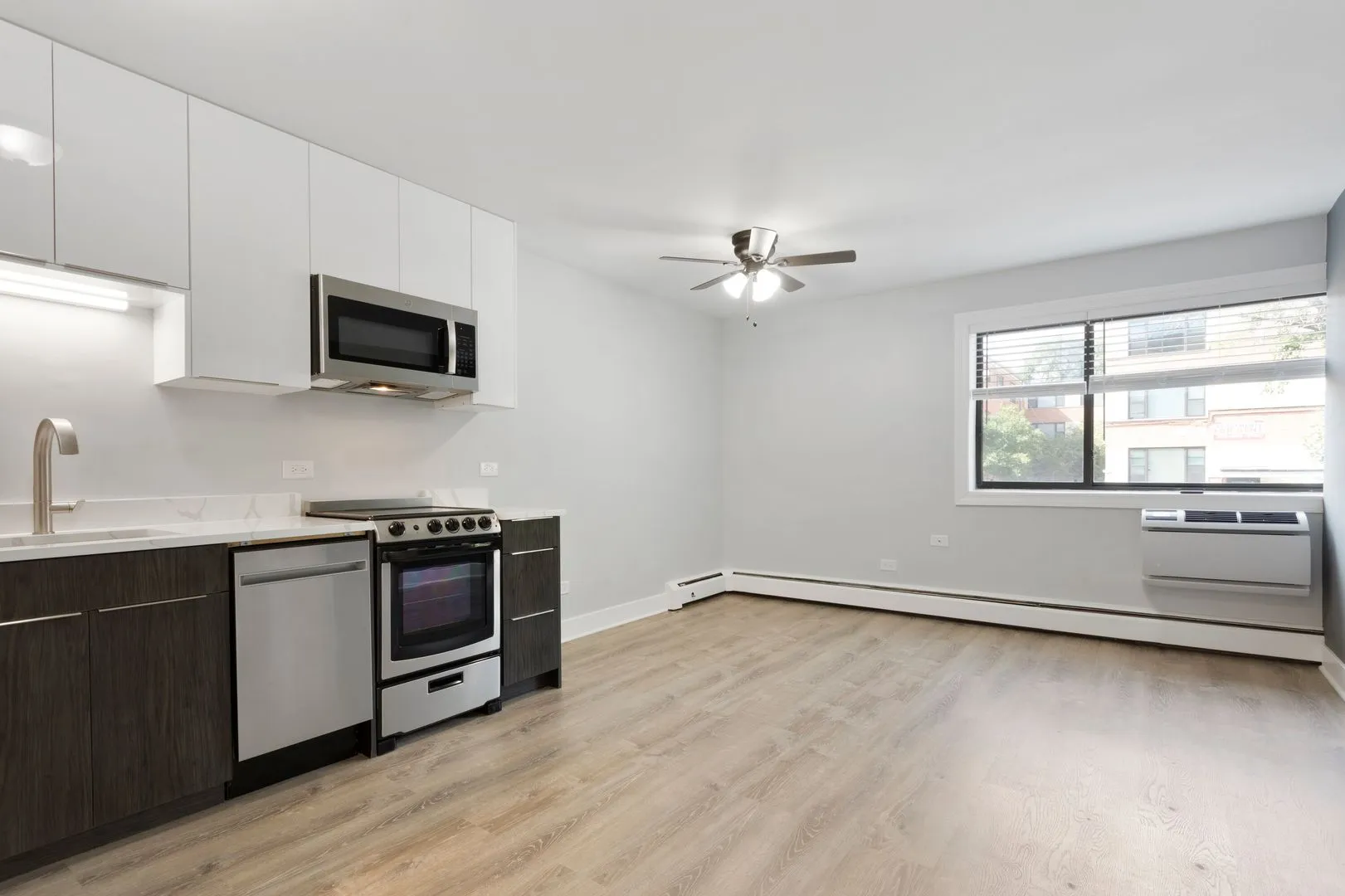 6001 N Kenmore Ave, ,  60660, USA 60660-unit#203-Chicago-IL