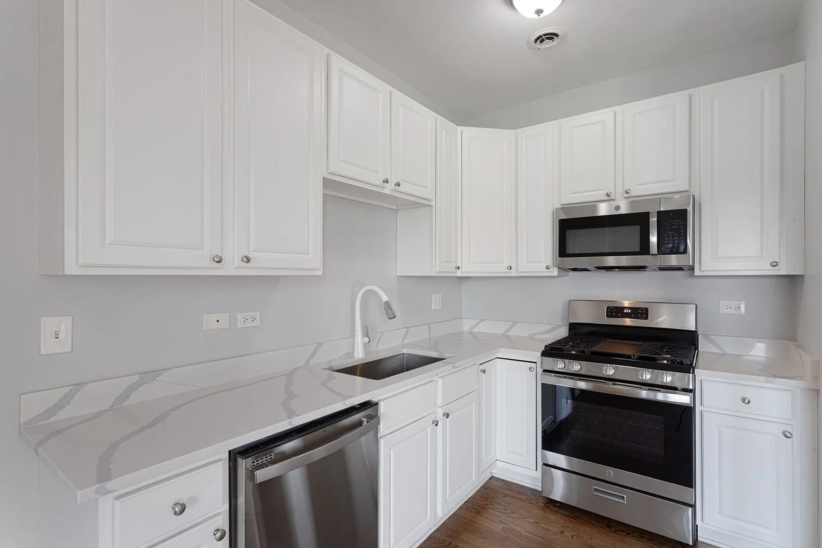 2451 W Howard St, ,  60645, USA 60645-unit#308-Chicago-IL