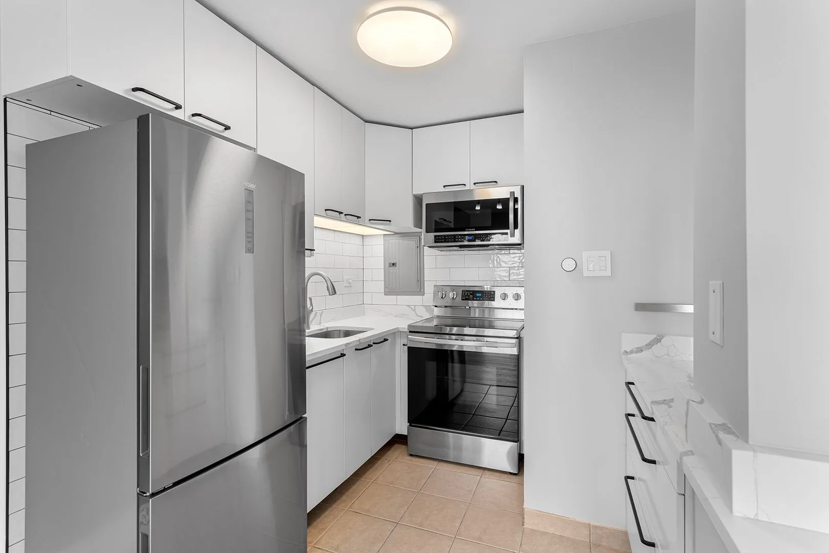 6166 N Sheridan Rd, ,  60660, USA 60660-unit#4B-Chicago-IL