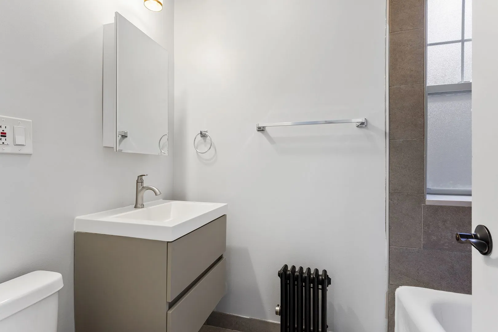 1904 W Morse Ave, ,  60626, USA 60626-unit#2-Chicago-IL