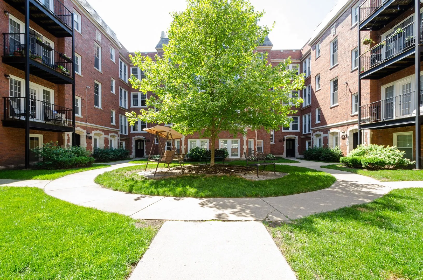 7728 N Ashland Ave, ,  60626, USA 60626-unit#D2-Chicago-IL