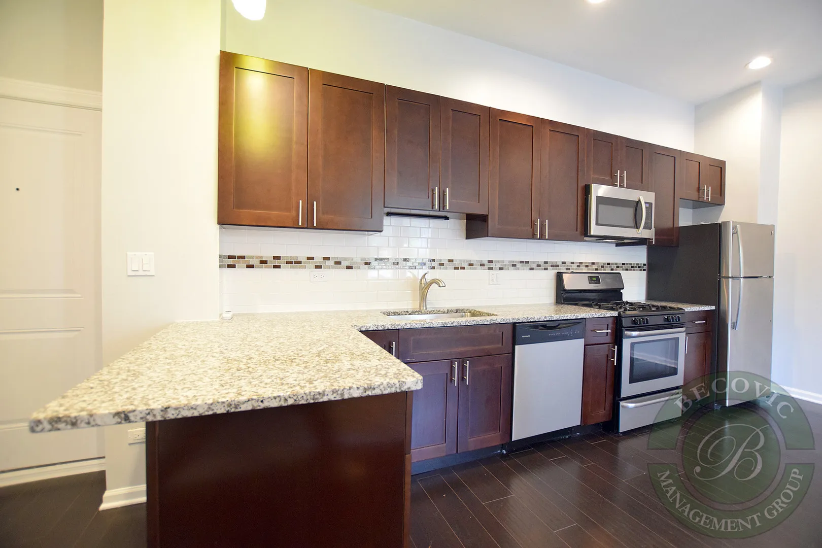 5860 N Kenmore Ave, , 60660, USA 60660-unit#103-Chicago-IL