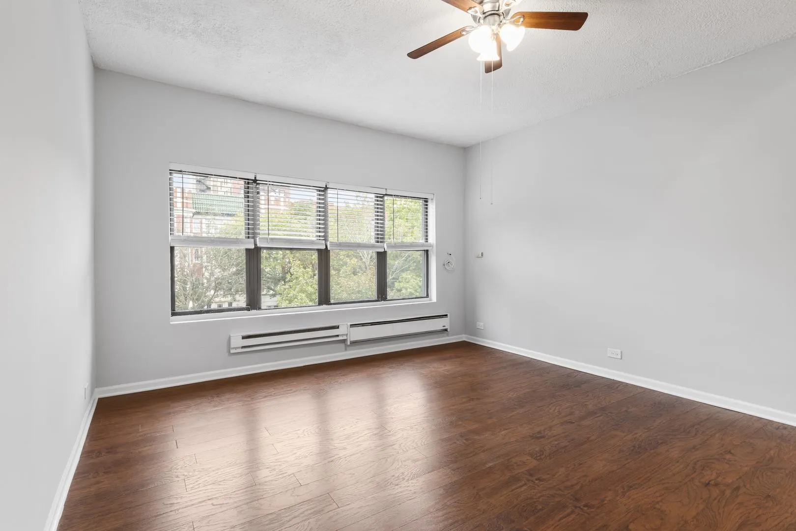 4555 Malden St, ,  60640, USA 60640-unit#303-Chicago-IL