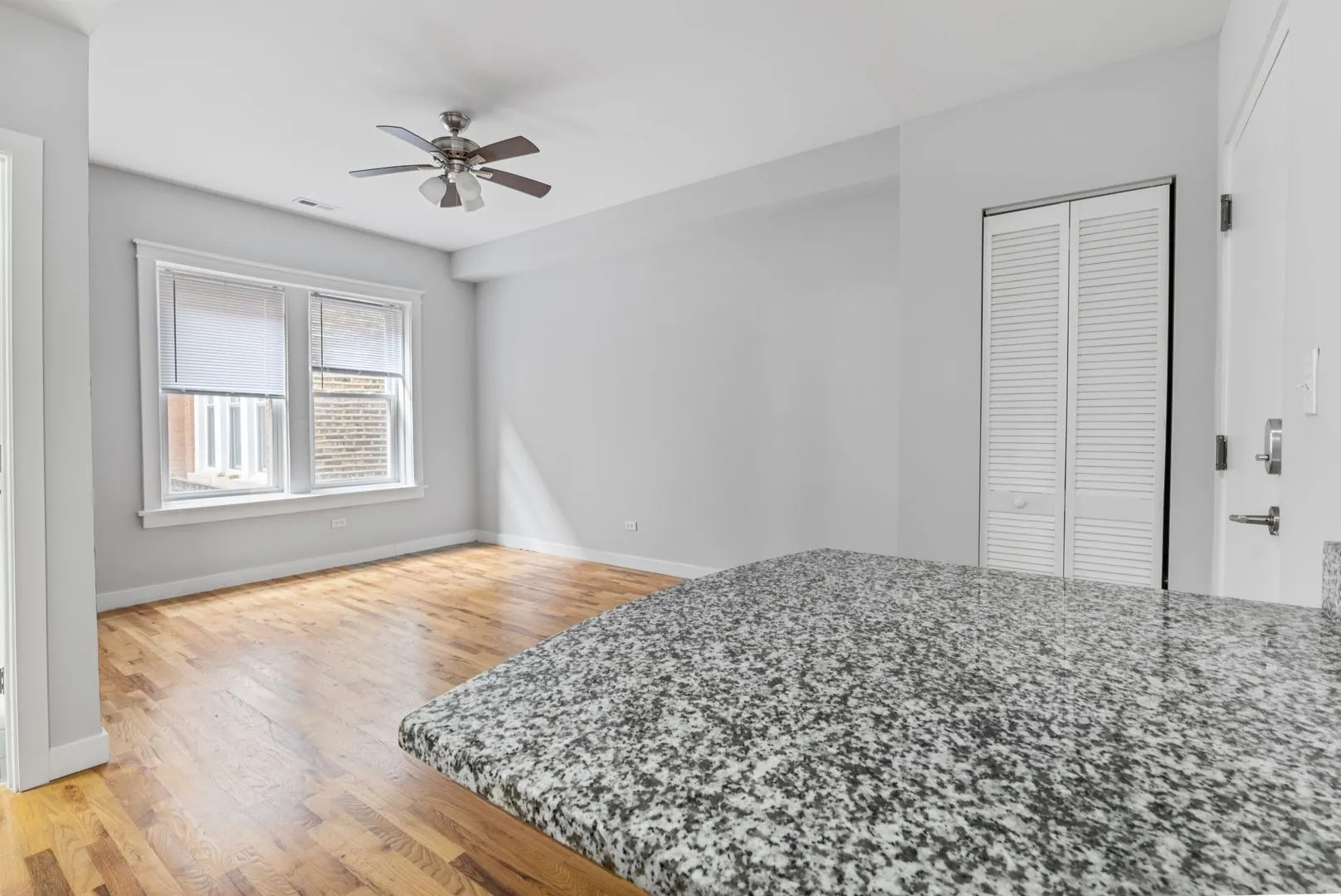7456 N Greenview Ave, ,  60626, USA 60626-unit#3D-Chicago-IL