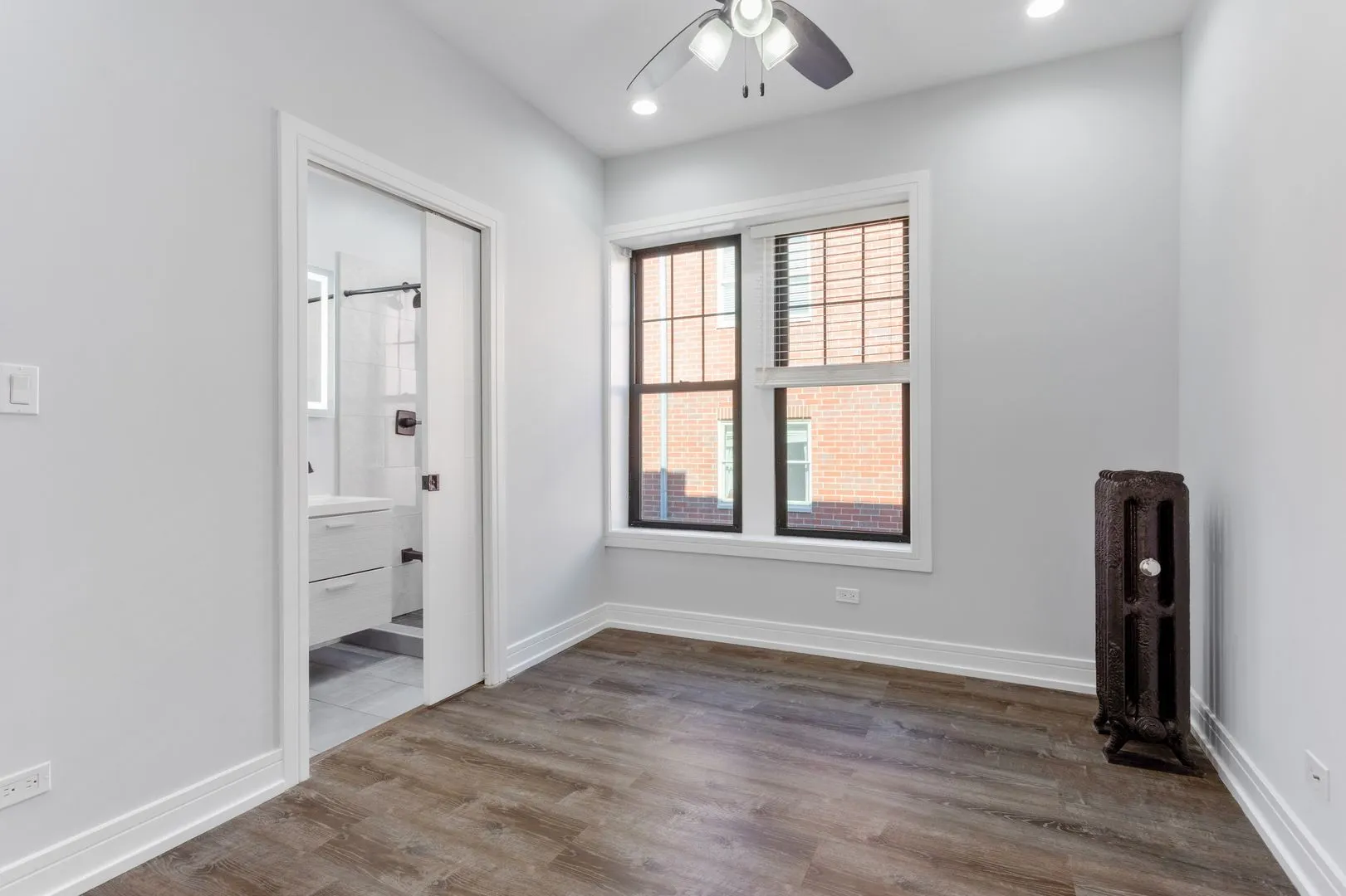 6109 N Winthrop Ave, , 60660, USA 60660-unit#3RD FLOOR-Chicago-IL