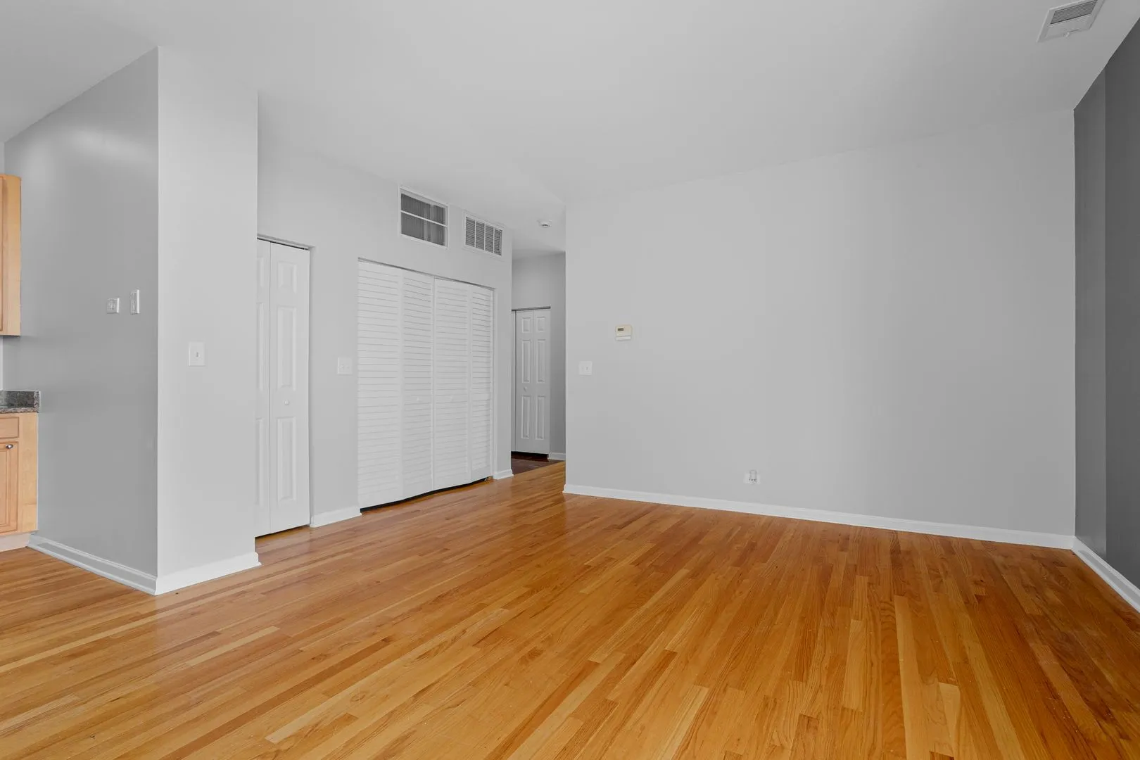 2451 W Howard St, ,  60645, USA 60645-unit#404-Chicago-IL