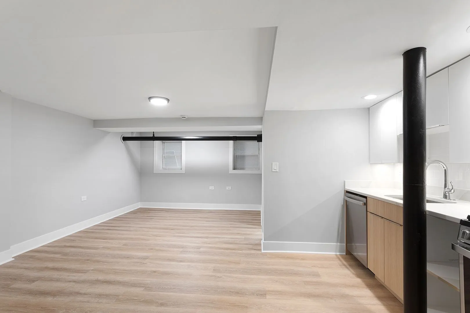 7600 N Sheridan Rd, ,  60626, USA 60626-unit#B2N-Chicago-IL