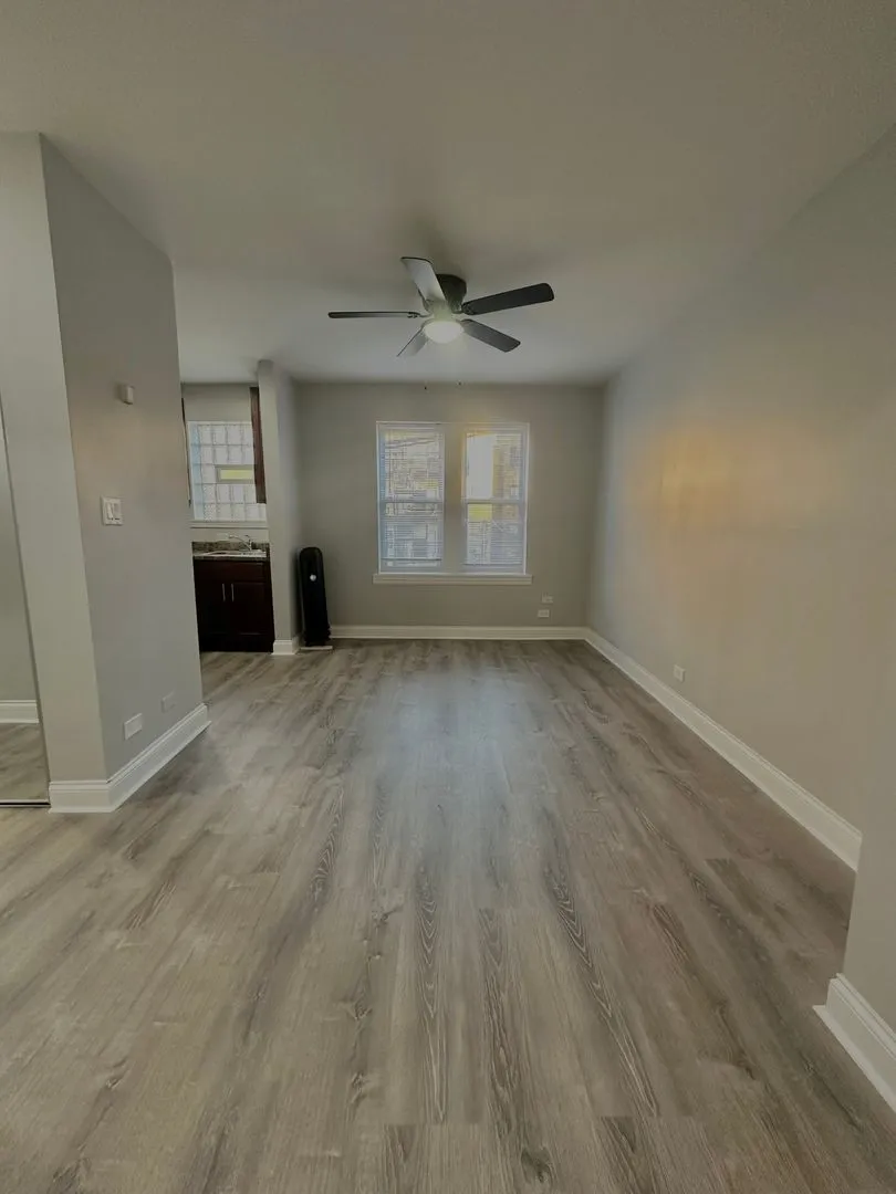 4031 N Kenmore Ave, , 60613, USA 60613-unit#.214-Chicago-IL