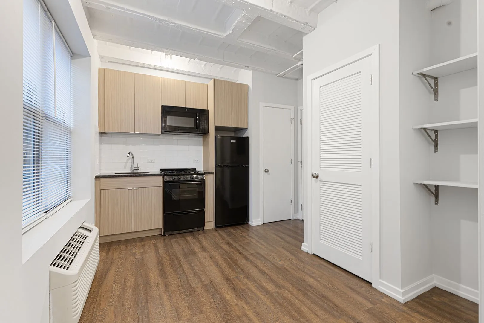 5718 N Winthrop Ave, , 60660, USA 60660-unit#307-Chicago-IL