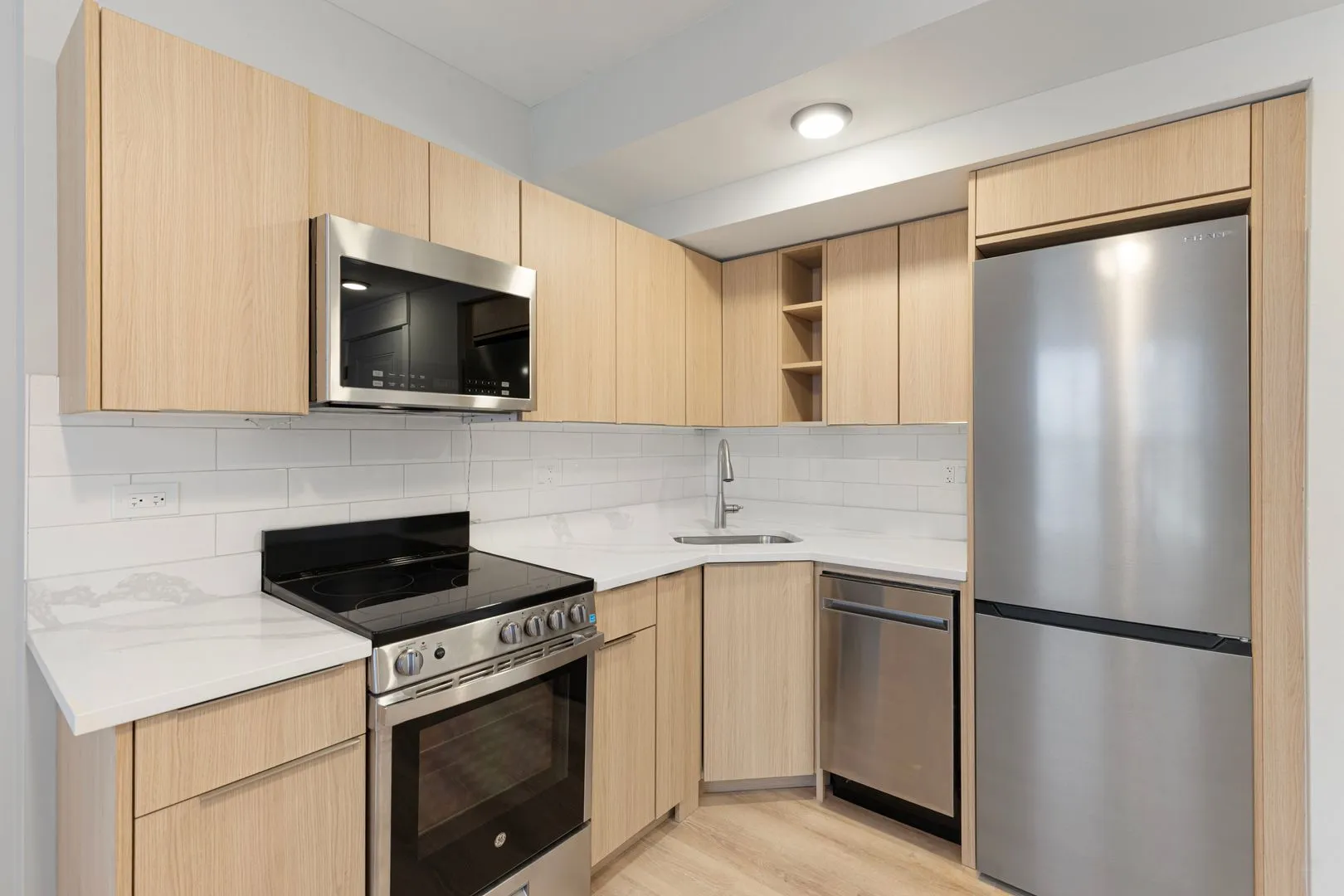 1634 W Howard St, , 60626, USA 60626-unit#301-Chicago-IL