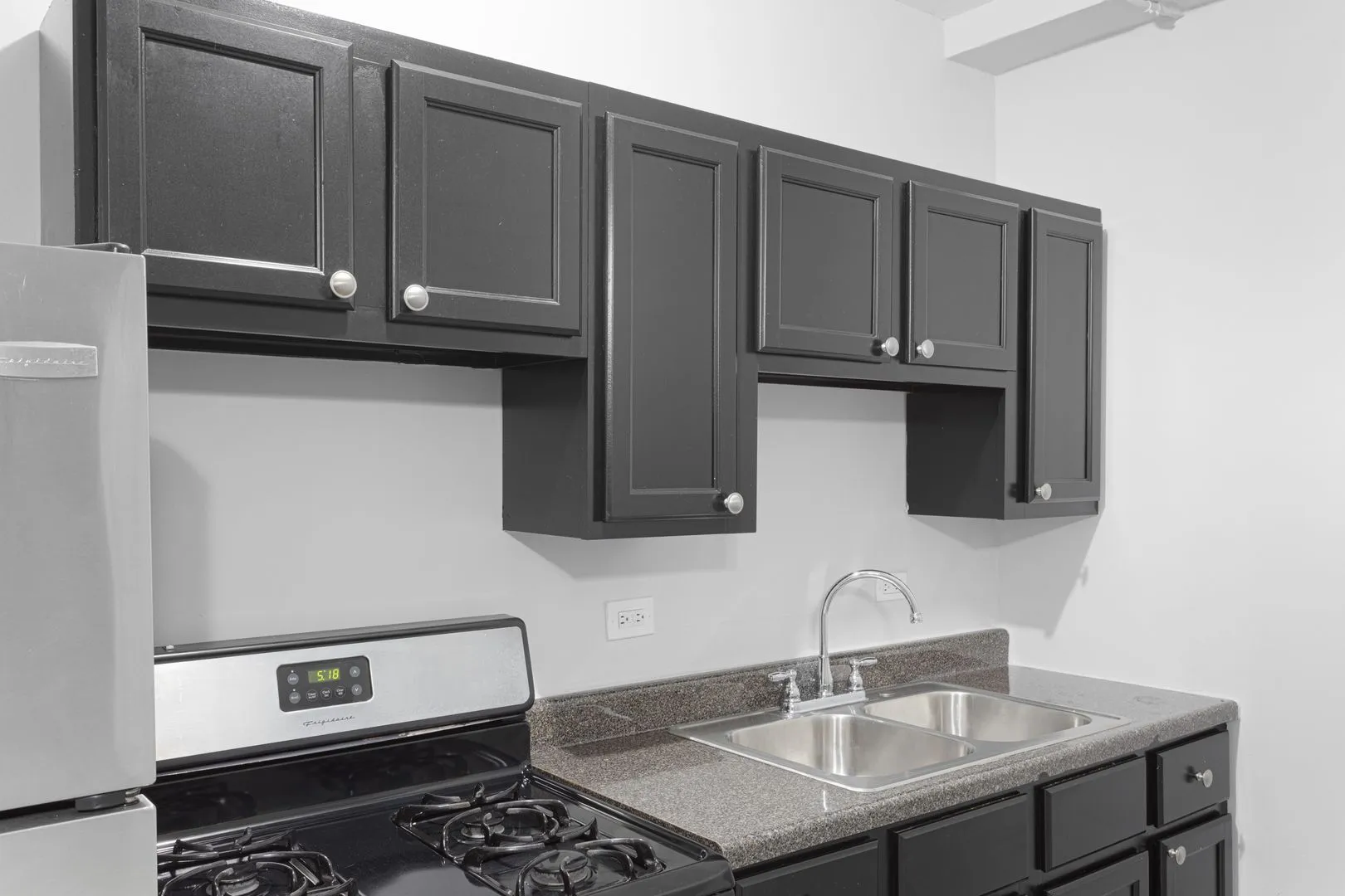 5860 N Kenmore Ave, ,  60660, USA 60660-unit#304-Chicago-IL