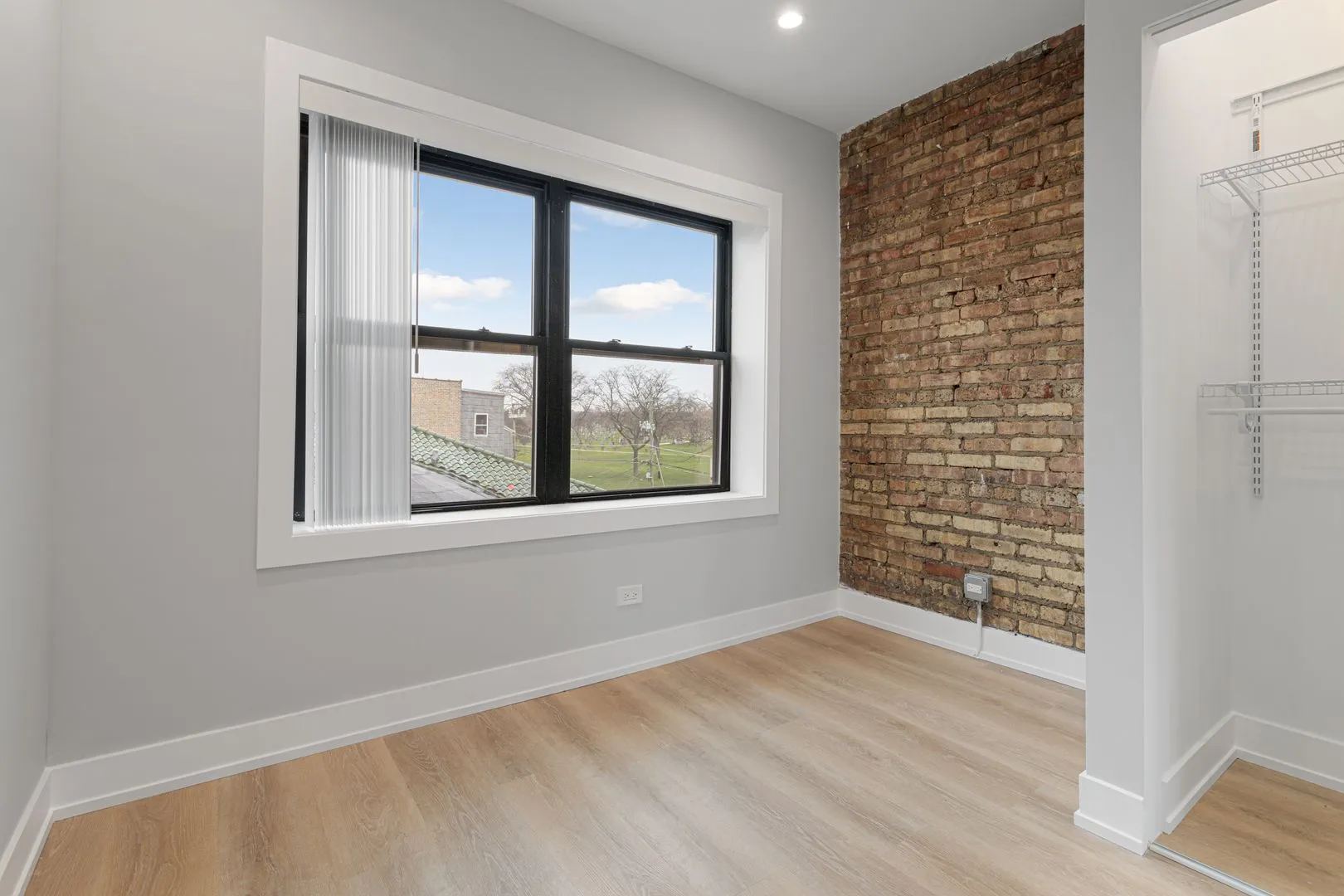 1556 W Juneway Terrace, , 60626, USA 60626-unit#2P-Chicago-IL