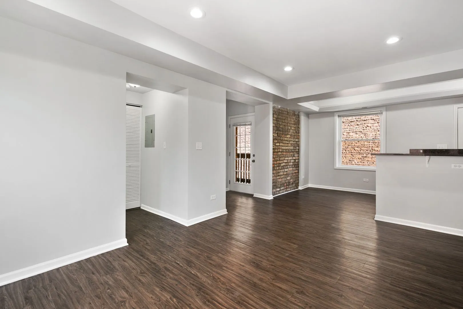 7730 N Ashland Ave, , 60626, USA 60626-unit#C2-Chicago-IL