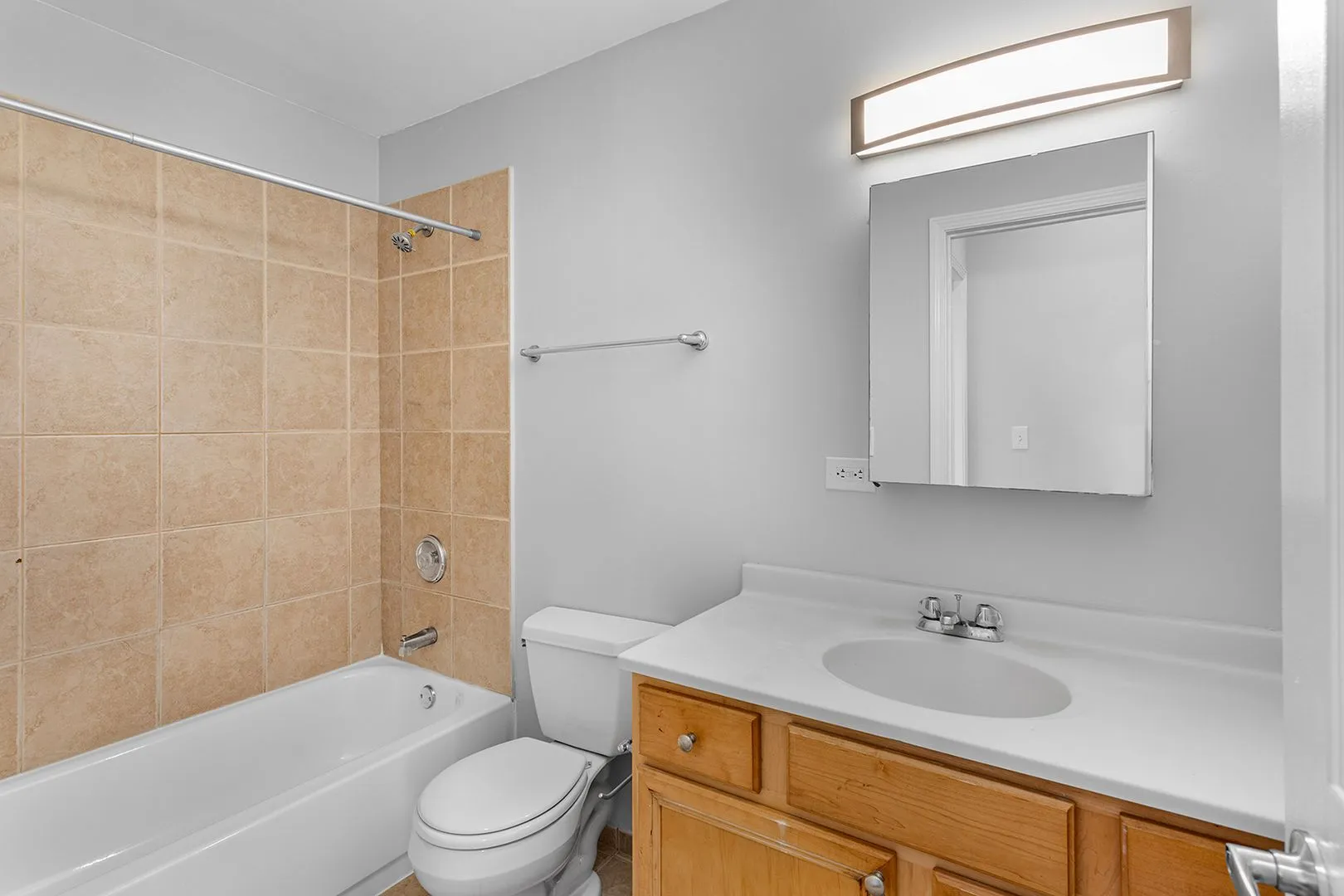 2451 W Howard St, , 60645, USA 60645-unit#407-Chicago-IL