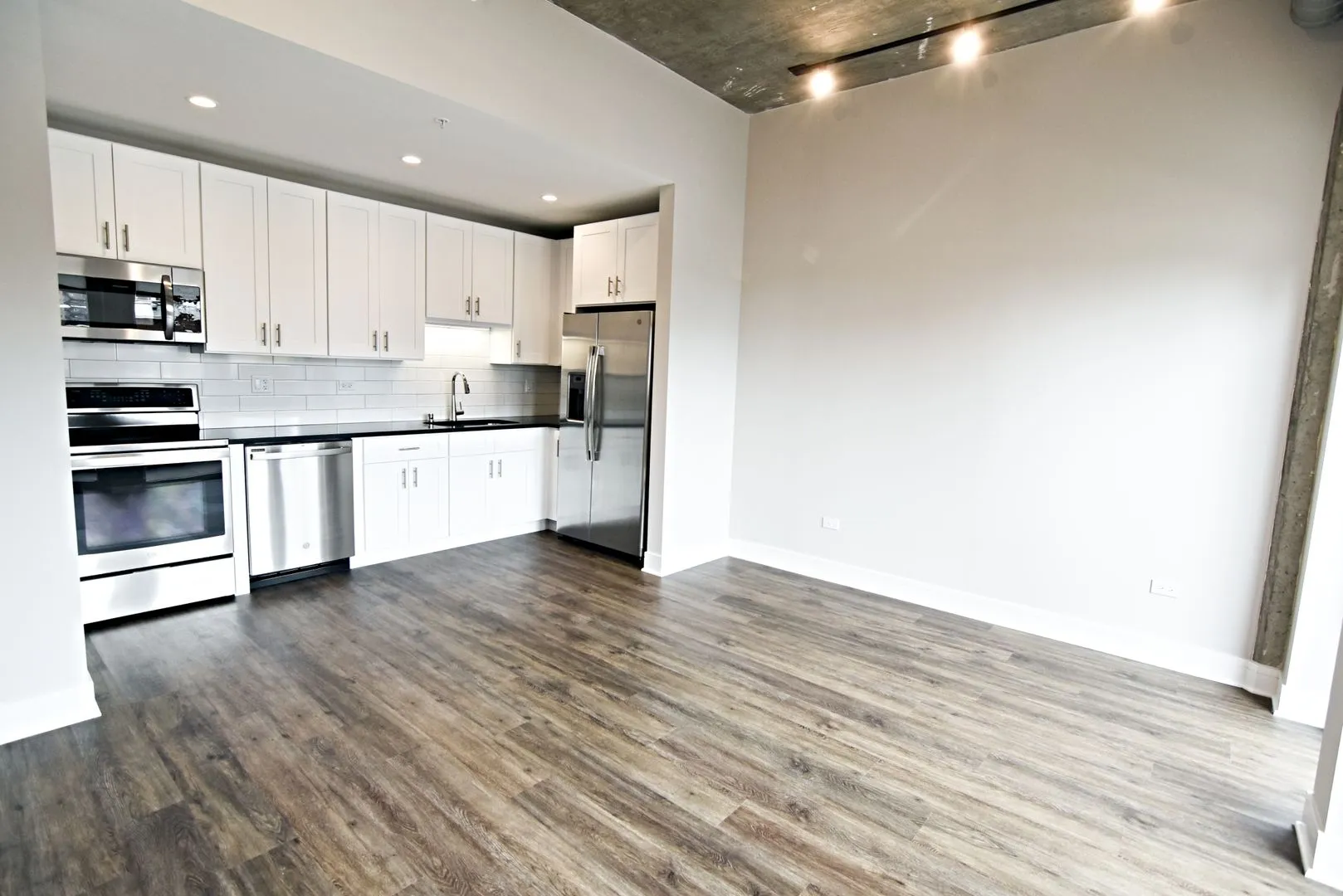 N Broadway, , , USA IL-unit#3833-718-Chicago-IL