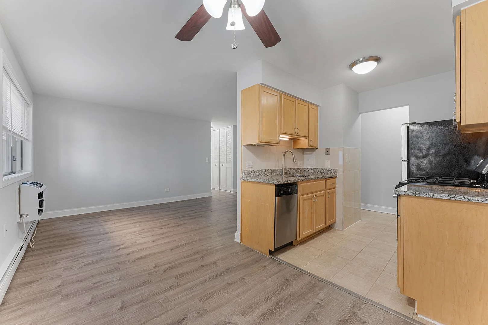 6201 N Kenmore Ave, ,  60660, USA 60660-unit#201-Chicago-IL